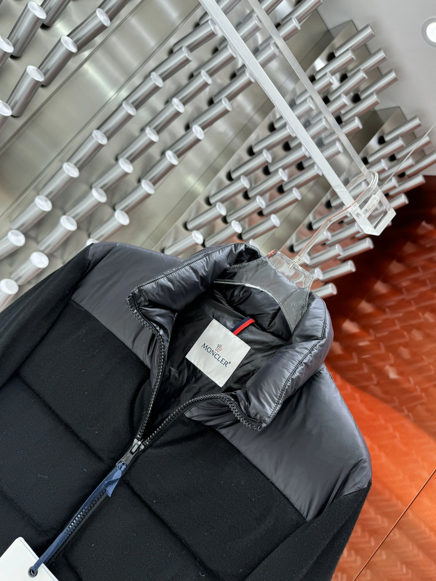 Unique Moncler Down Jackets 145404