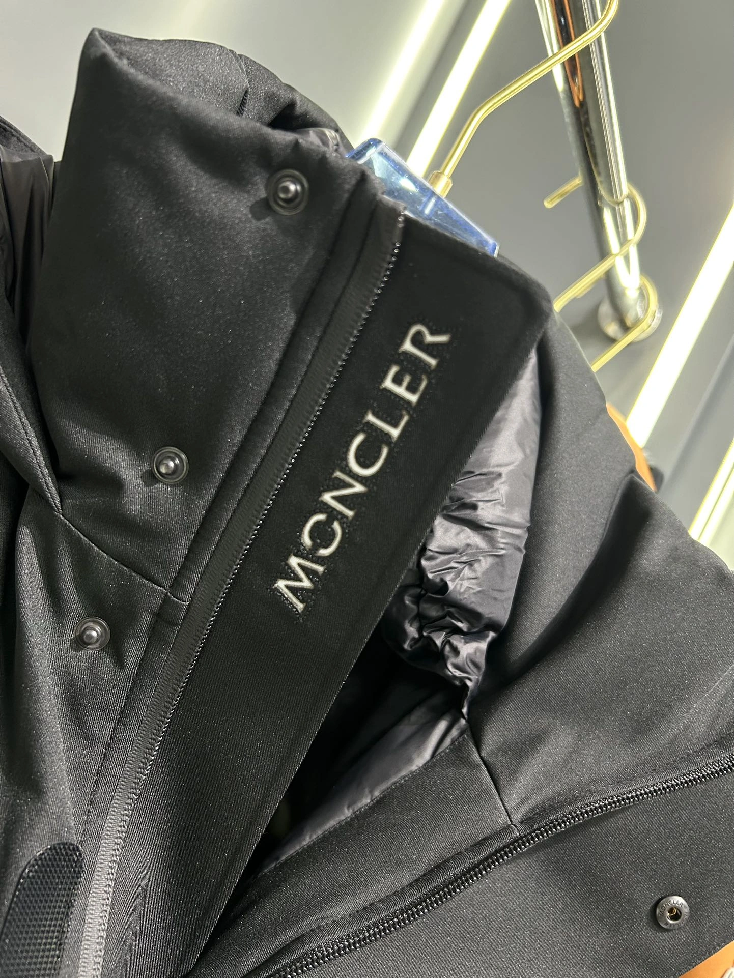 Fashionable Moncler Down Jackets 145401