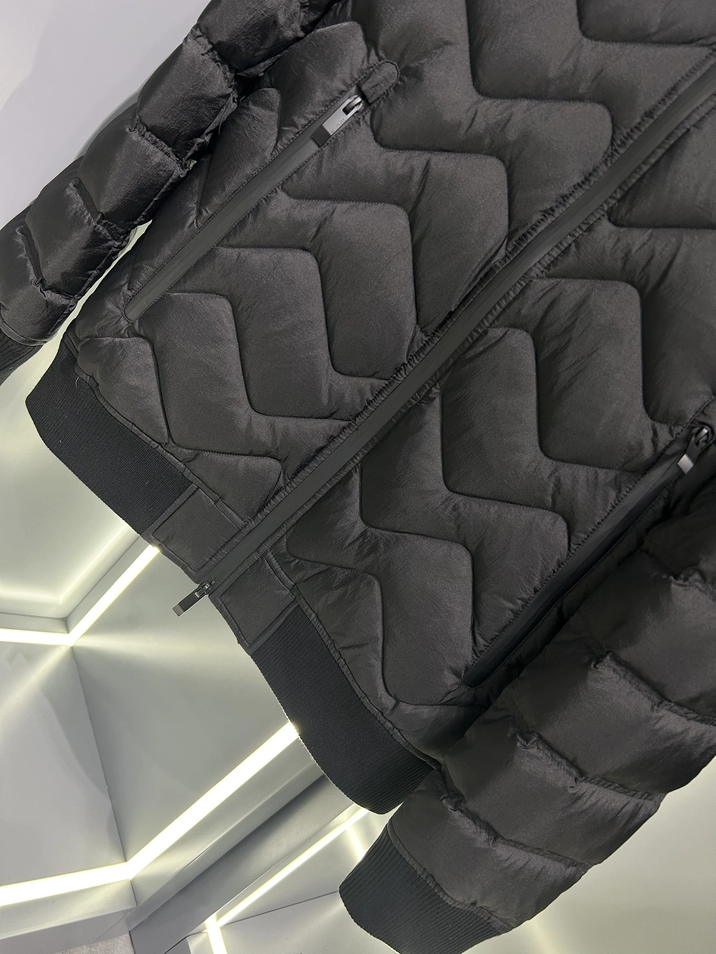 Moncler Down Jackets Soft 145413
