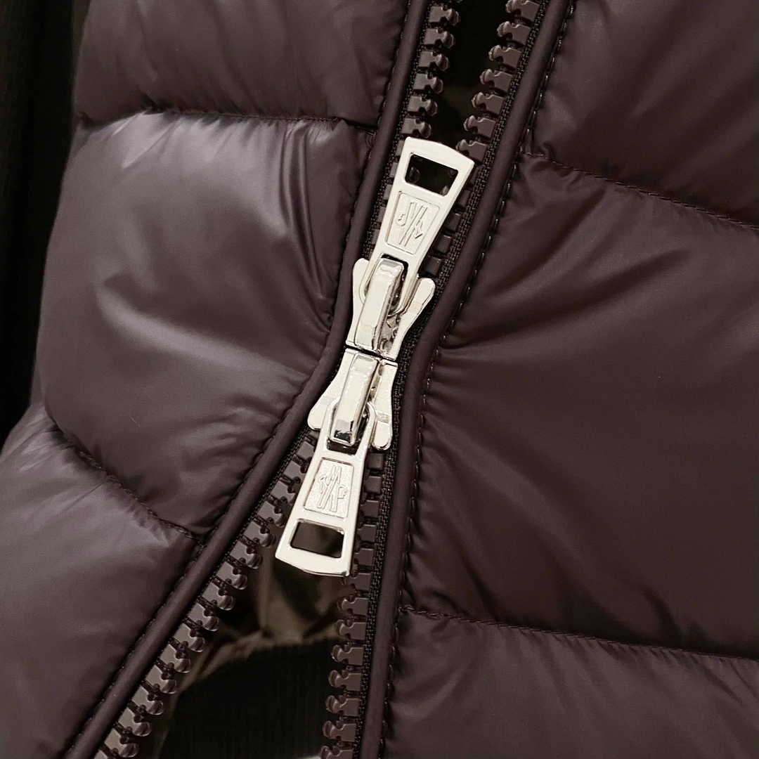 OnTrend Moncler Down Jackets 145410