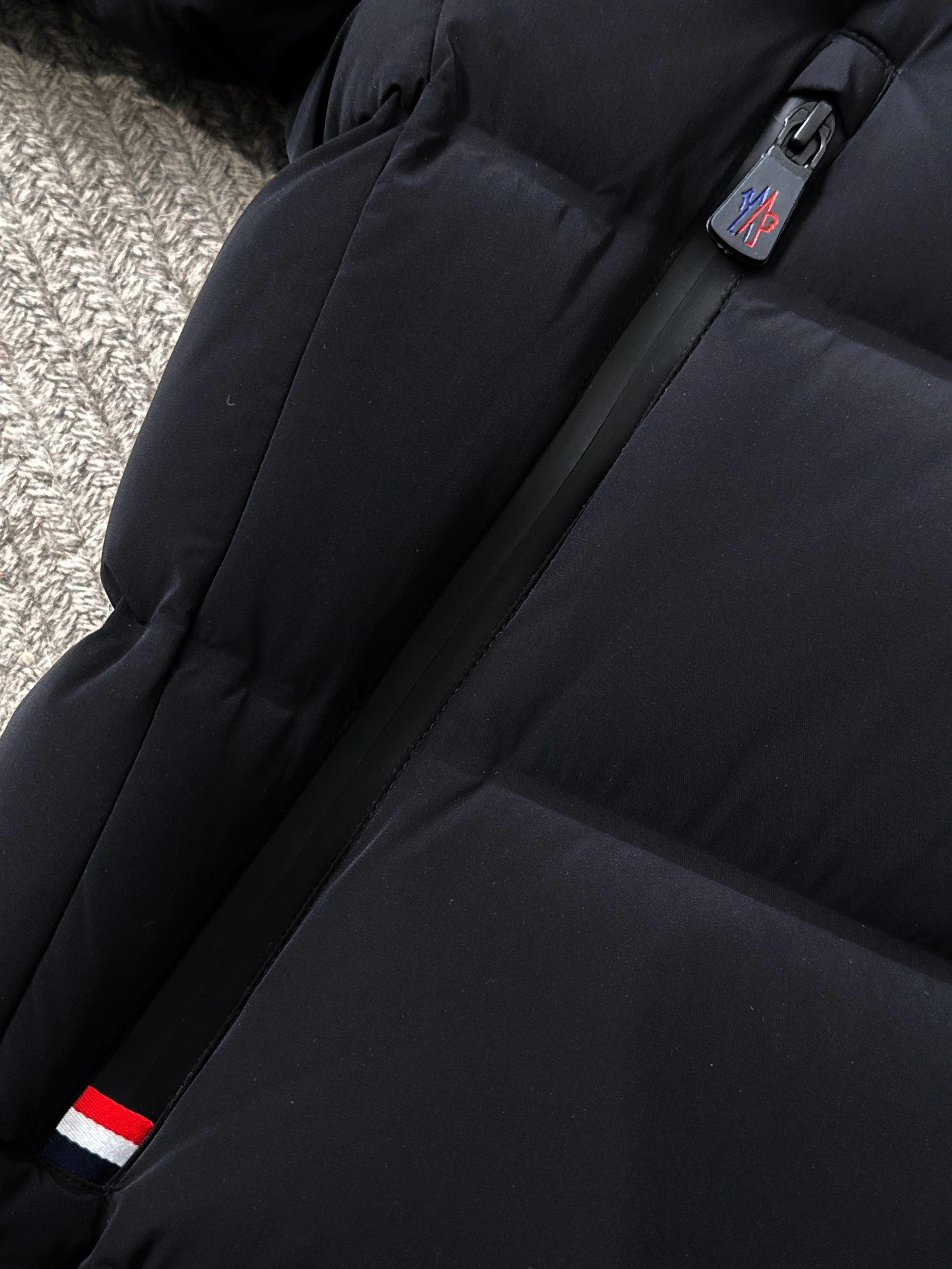 Lightweight Moncler Down Jackets 145406