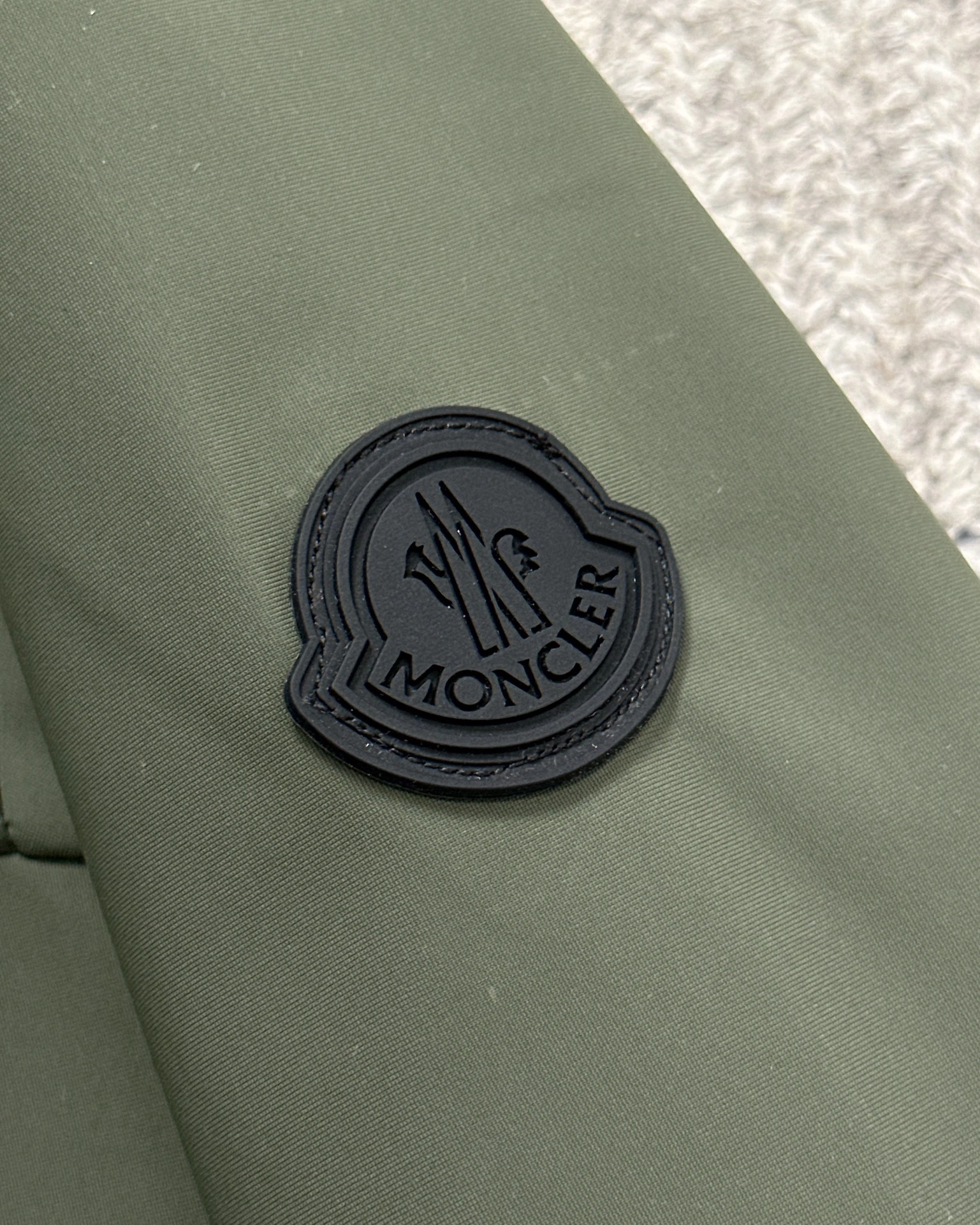 Durable Moncler Down Jackets 145402