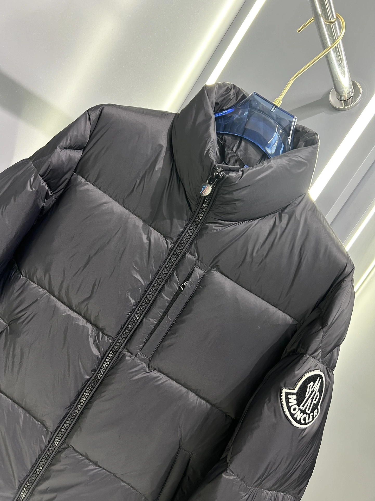 Moncler Down Jackets ModernLook 145399