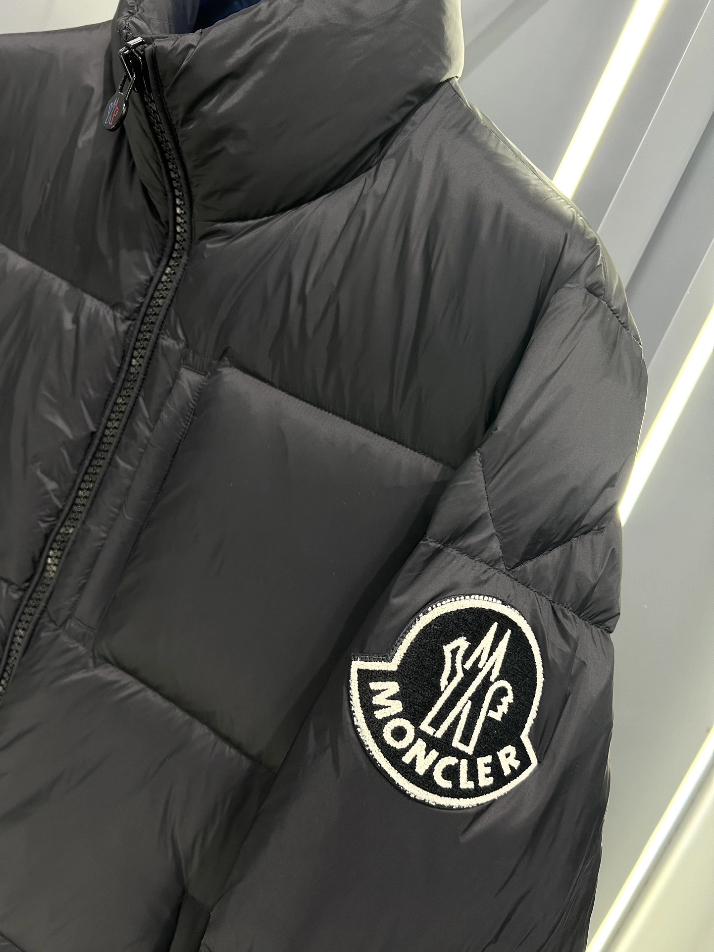 Moncler Down Jackets ModernLook 145399