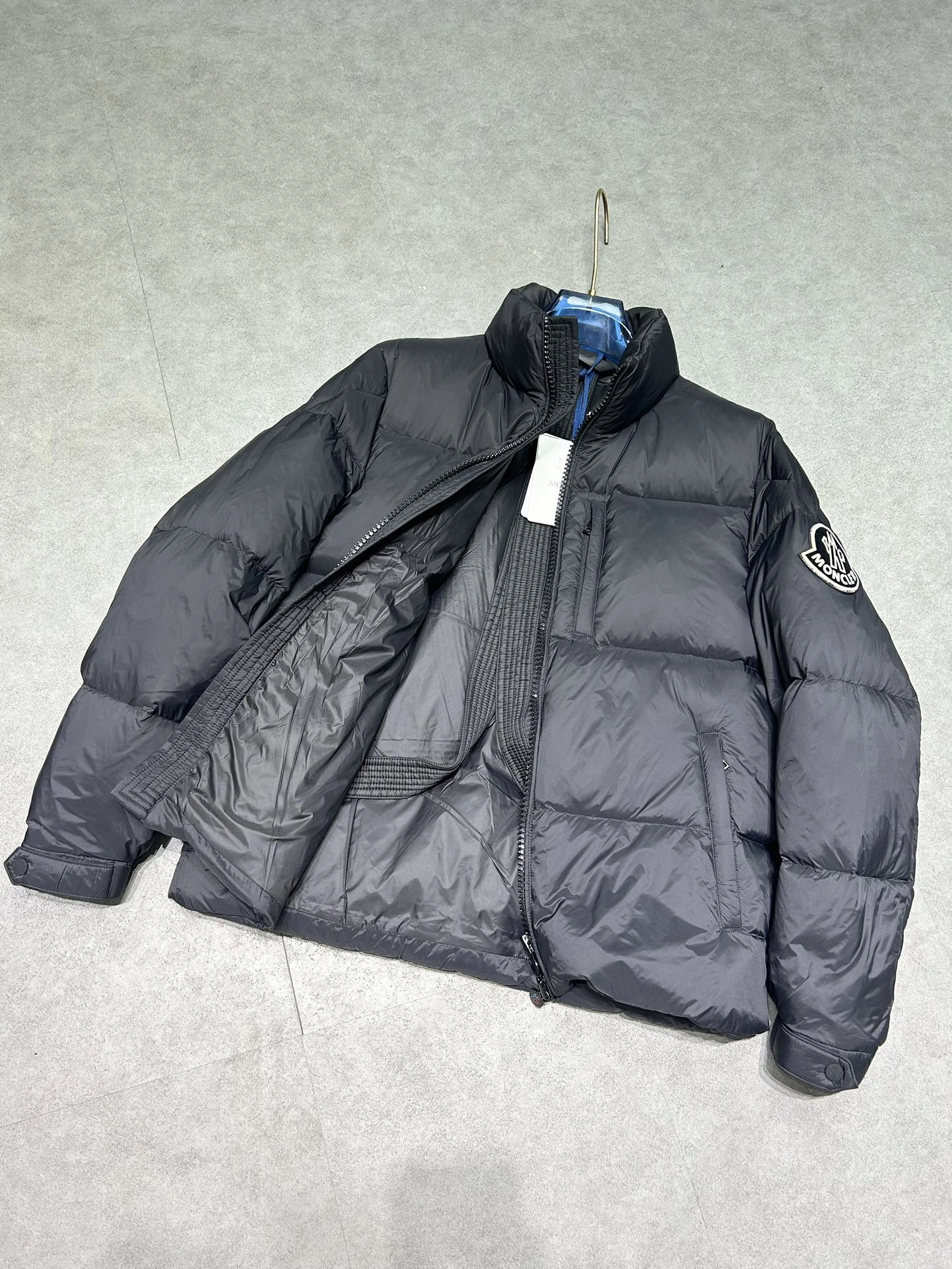 Moncler Down Jackets ModernLook 145399
