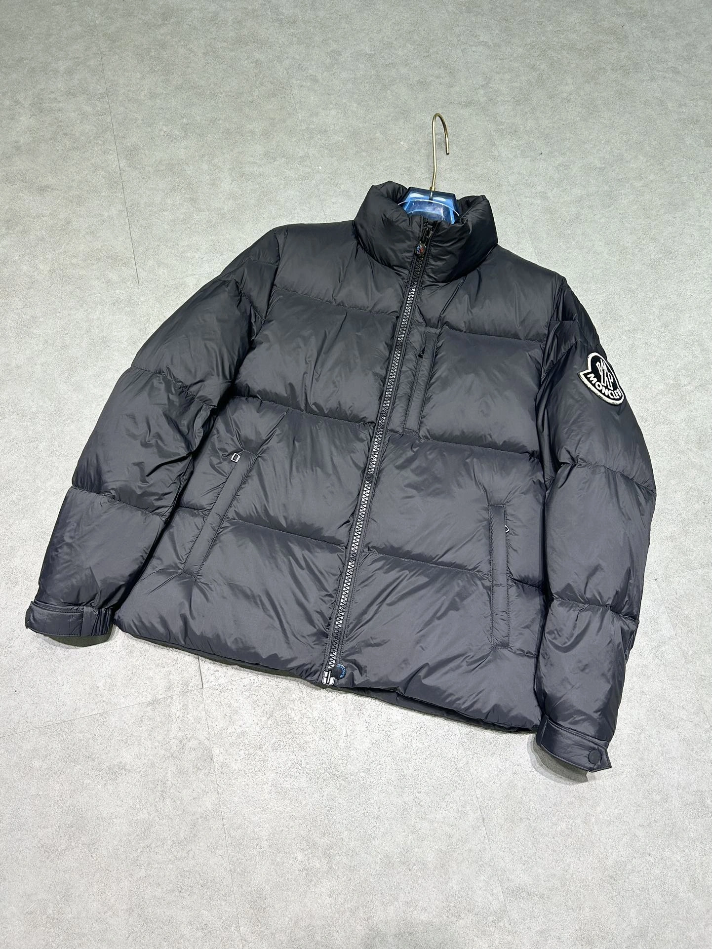 Moncler Down Jackets ModernLook 145399
