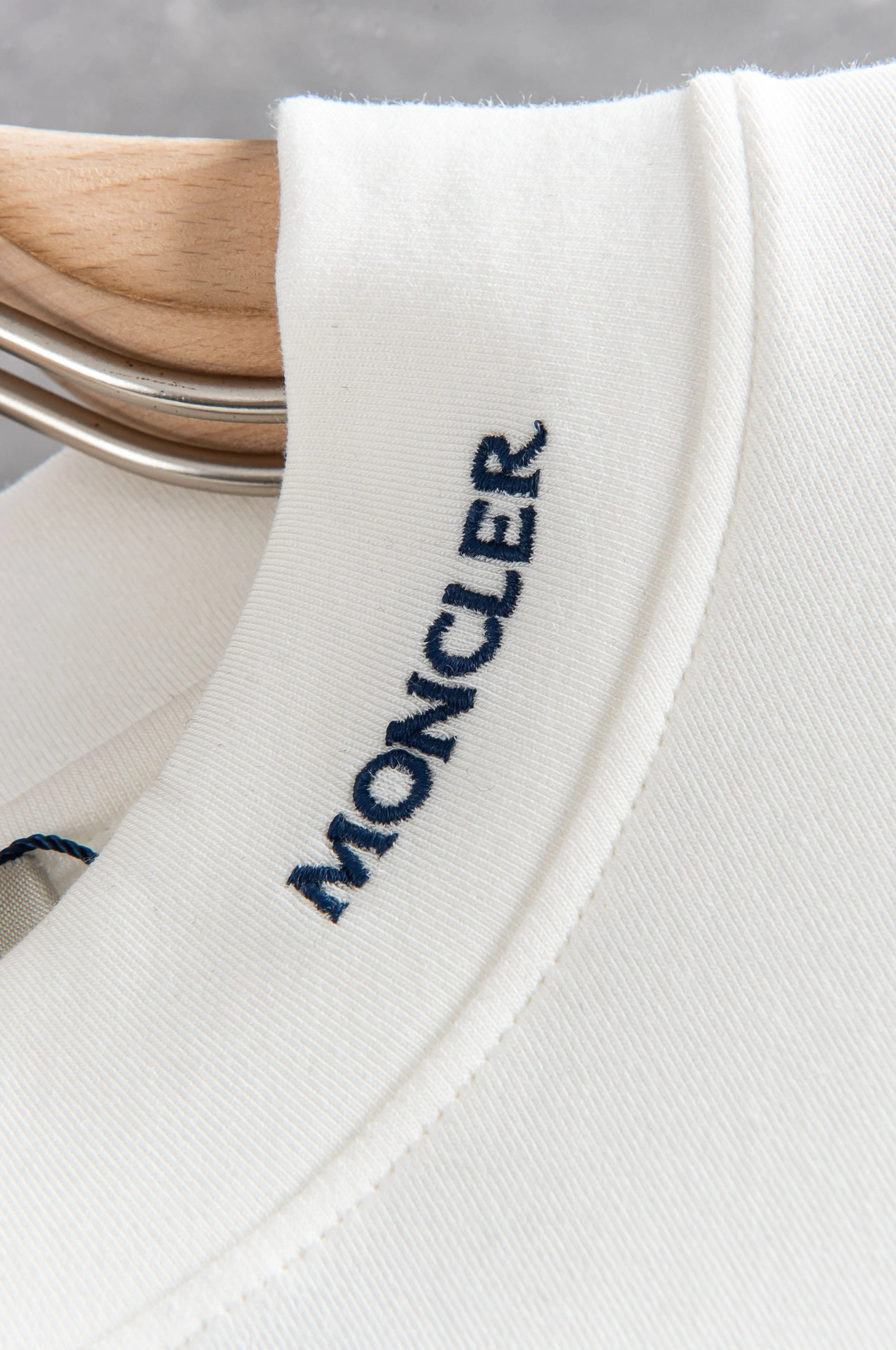 Moncler Down Jackets Soft 145407