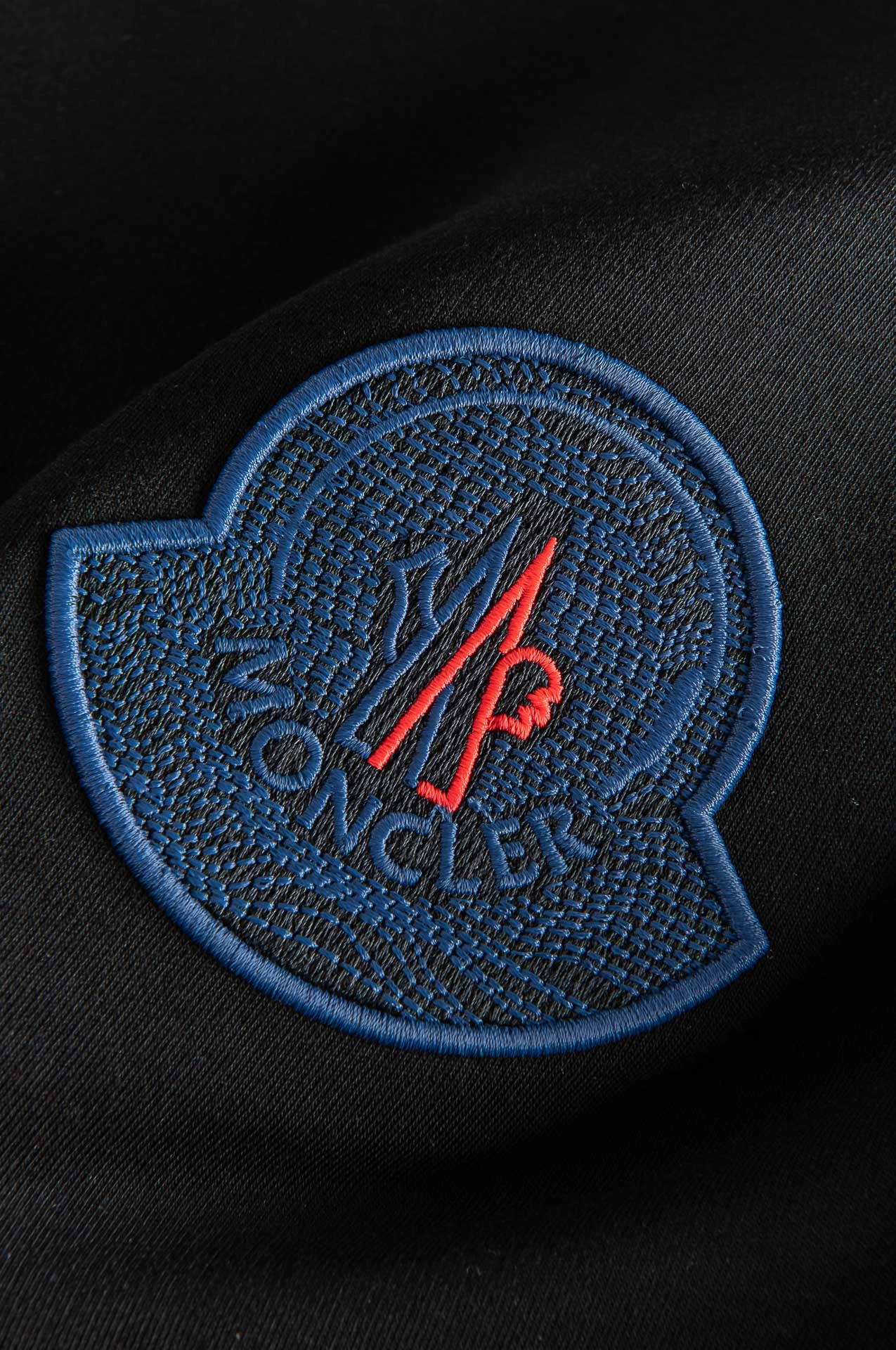 Moncler Down Jackets Durable 145411