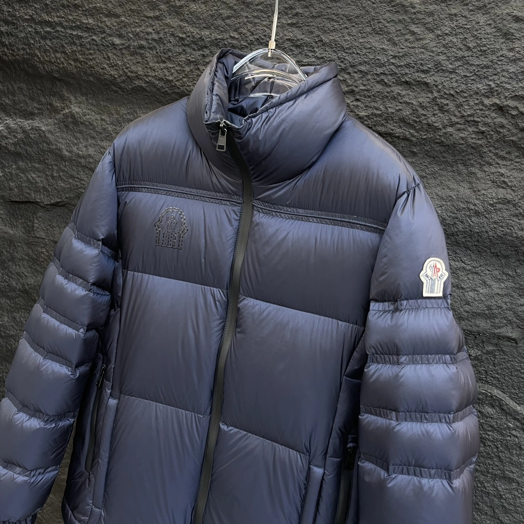 Moncler Down Jackets Chic 145400