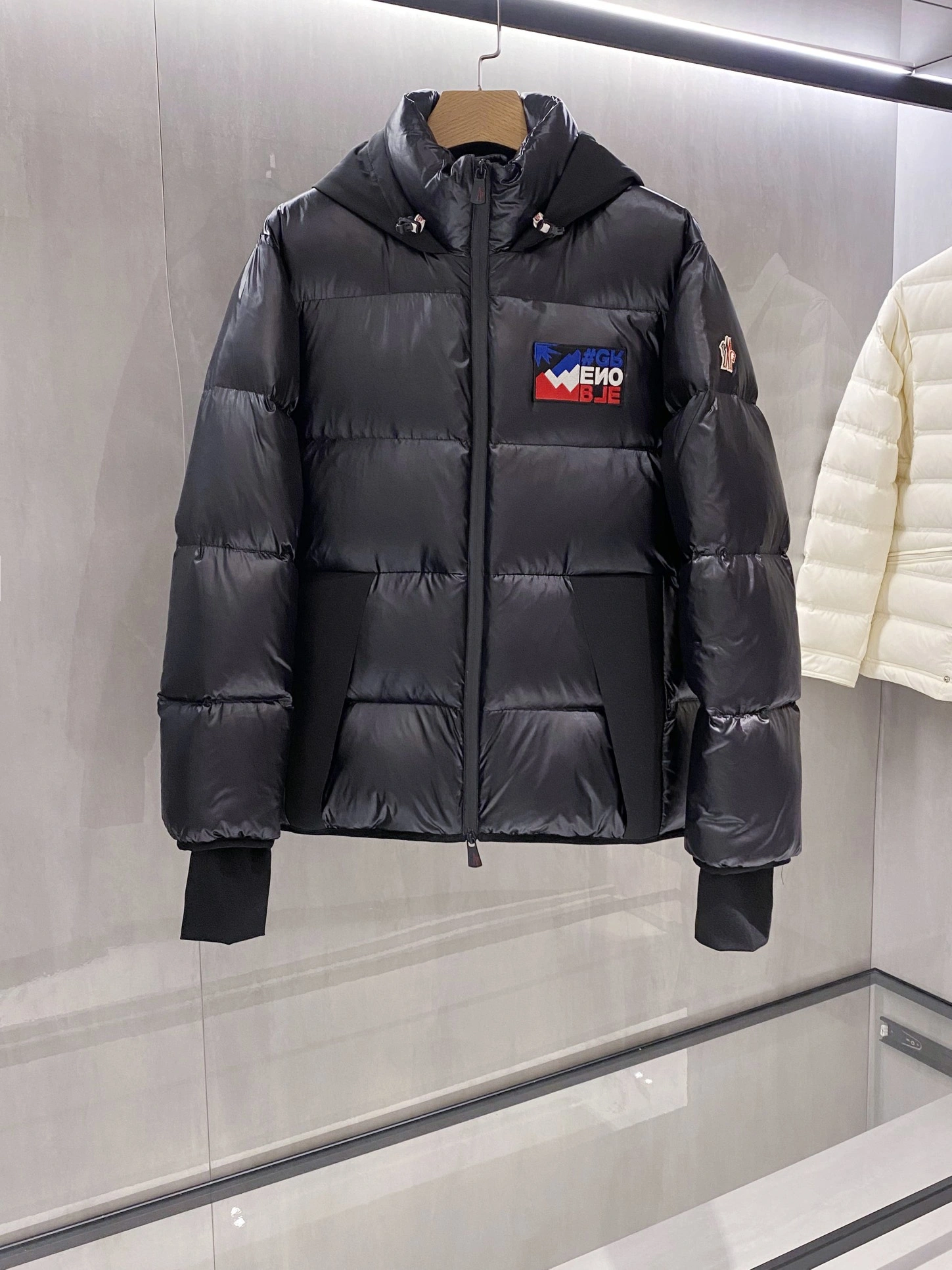 Cozy Moncler Down Jackets 145398