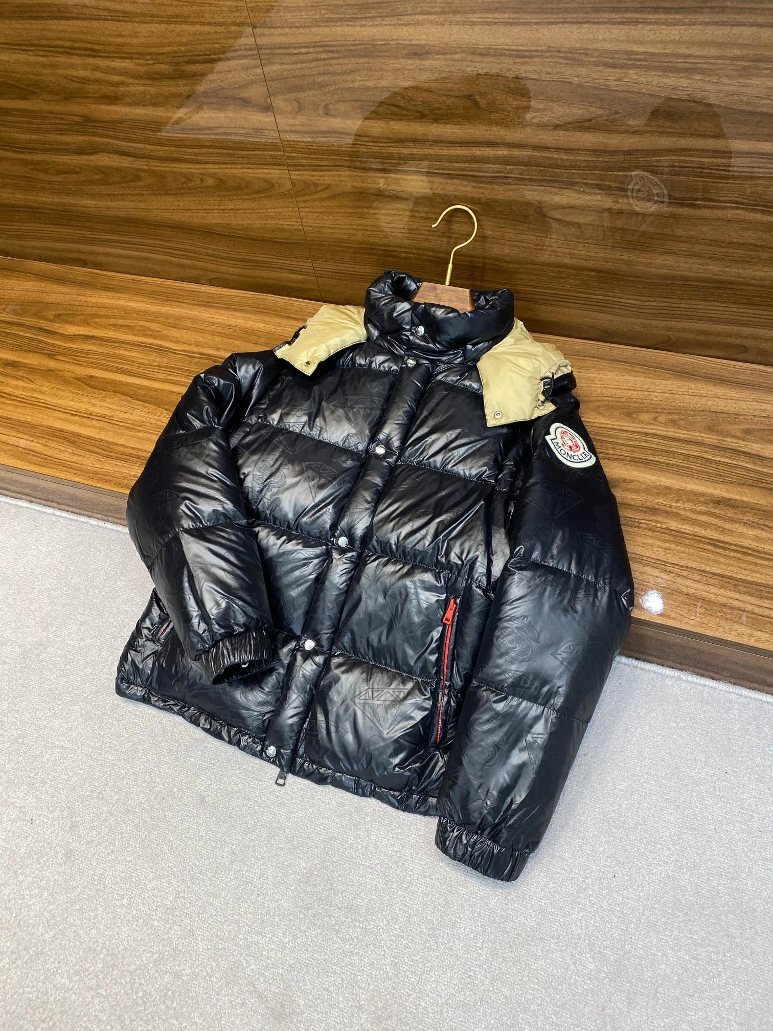 Moncler Down Jackets UrbanStyle 145395