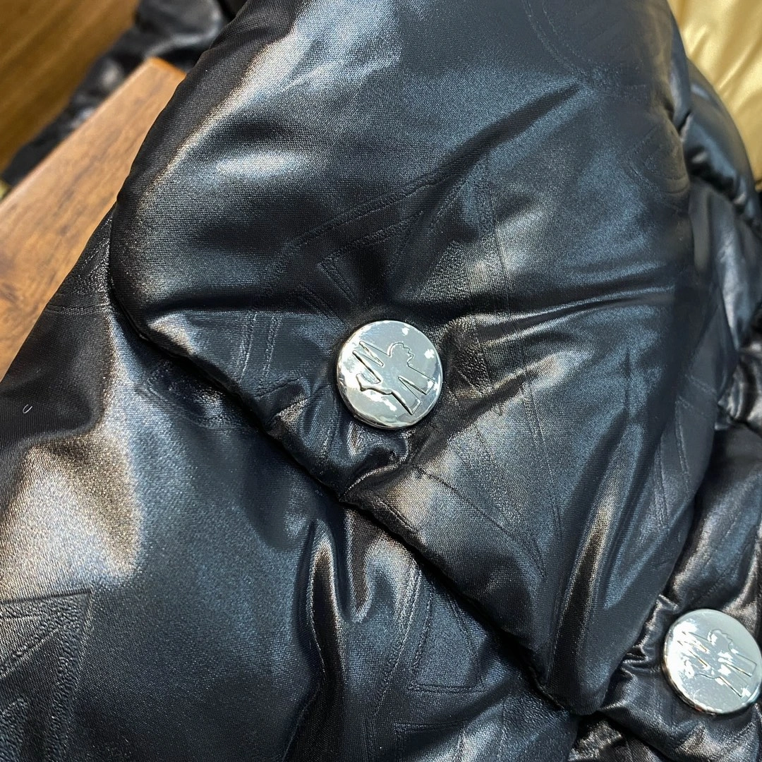 Moncler Down Jackets UrbanStyle 145395