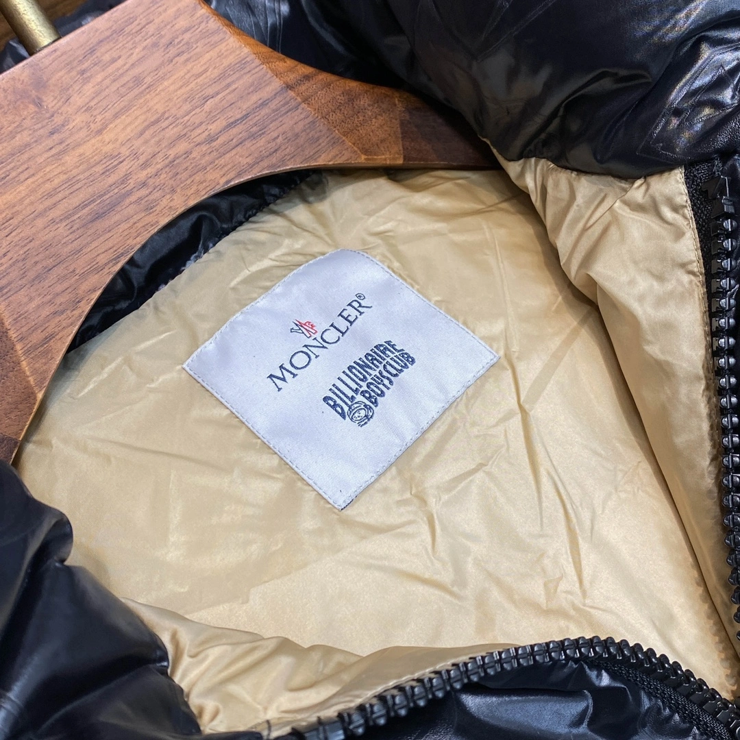Moncler Down Jackets UrbanStyle 145395