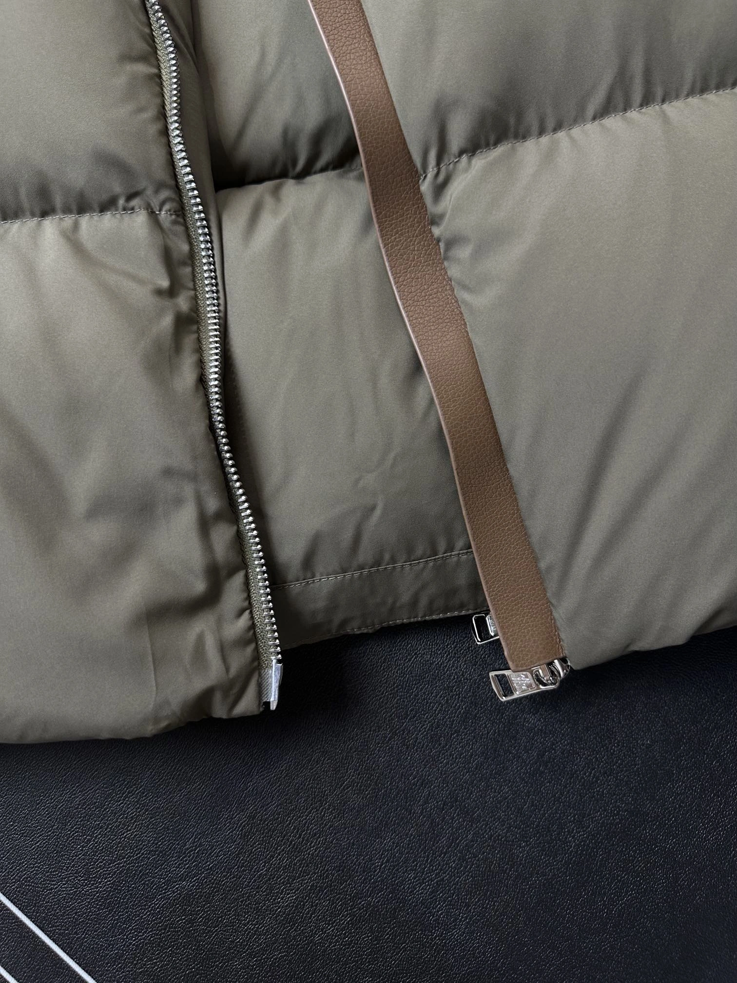 Compact Moncler Down Jackets 145393