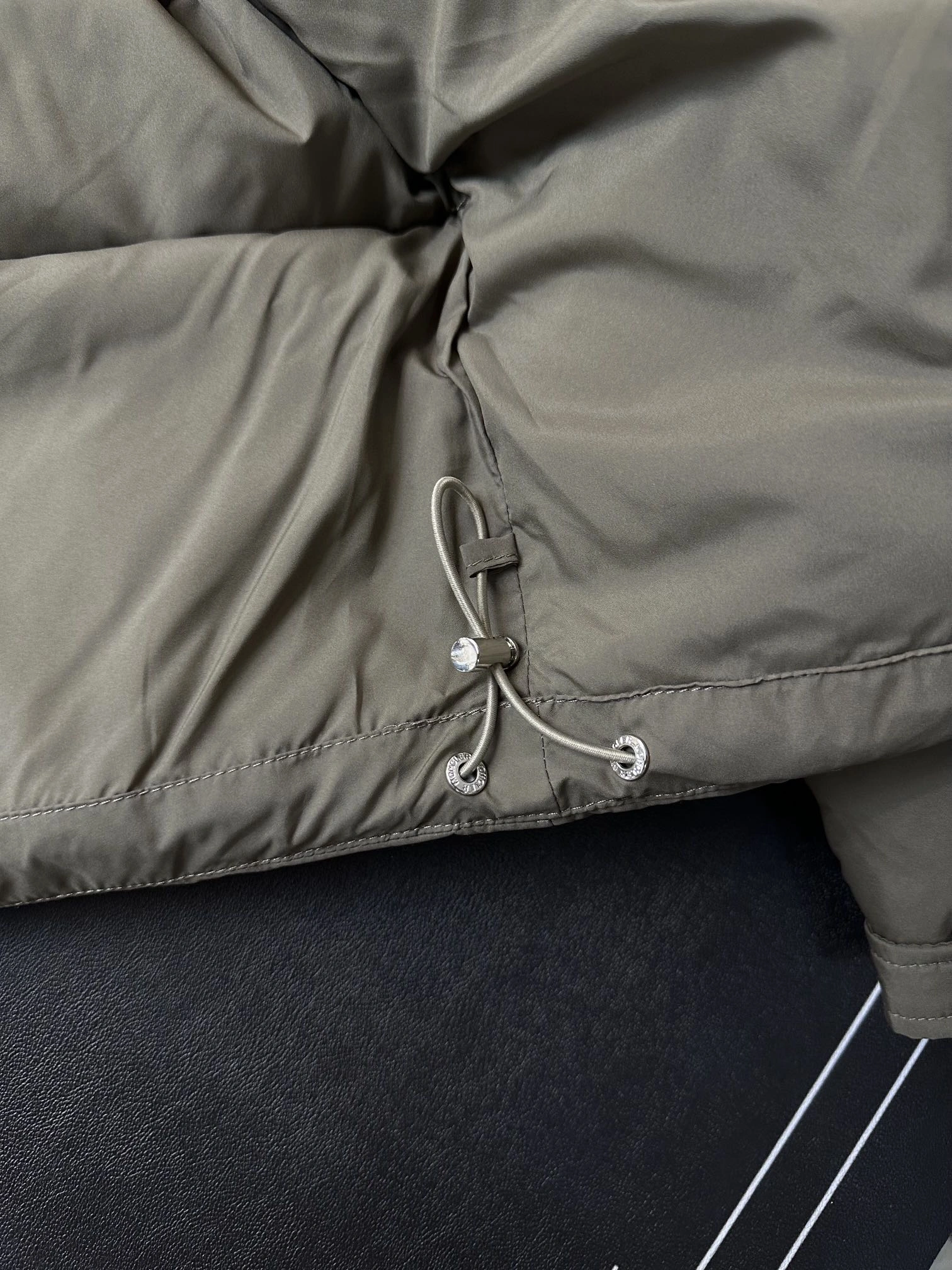 Compact Moncler Down Jackets 145393