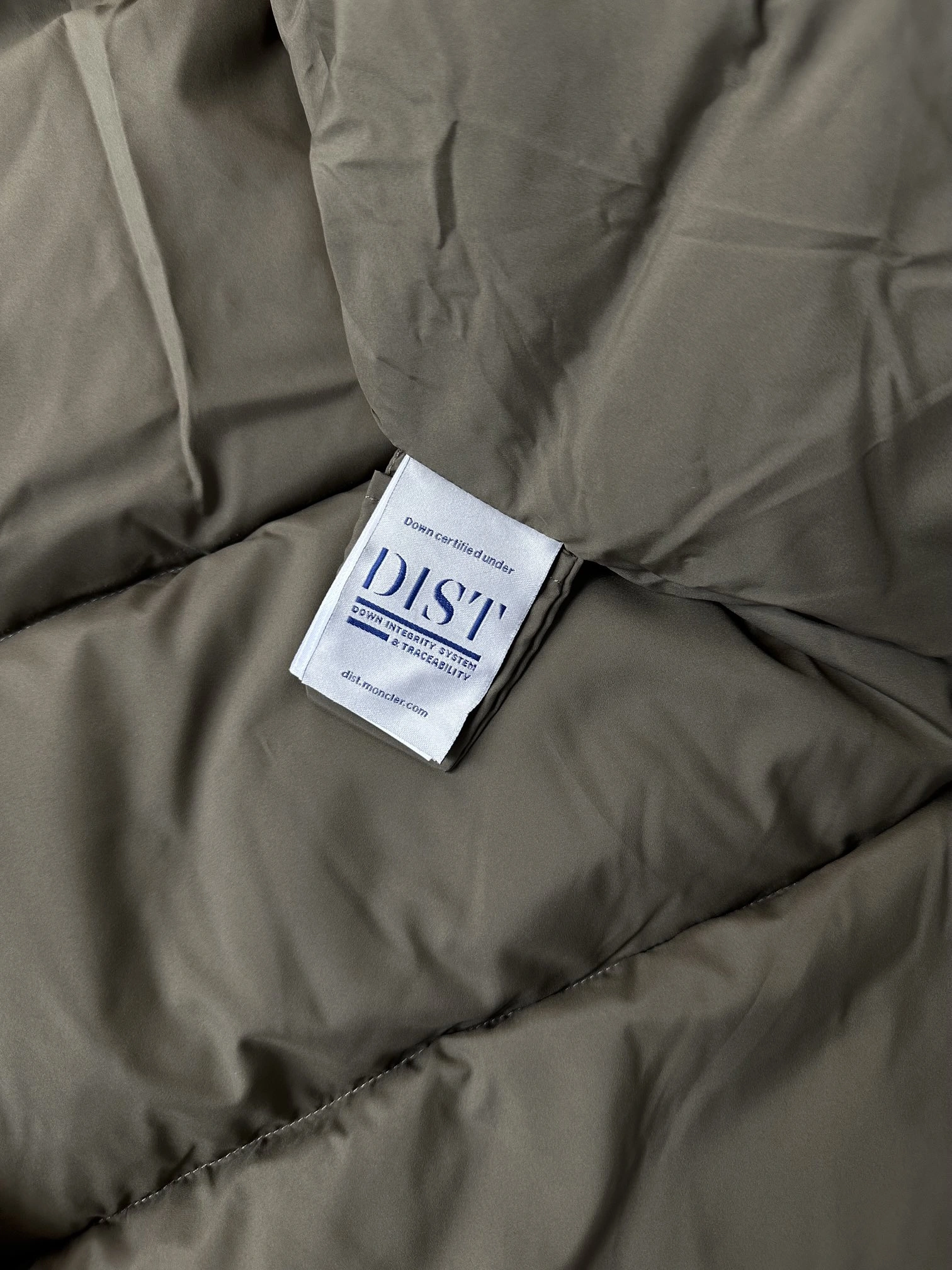 Compact Moncler Down Jackets 145393