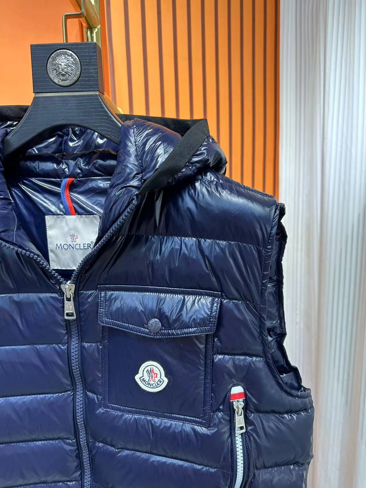 Moncler Down Jackets GoAnywhere 145394