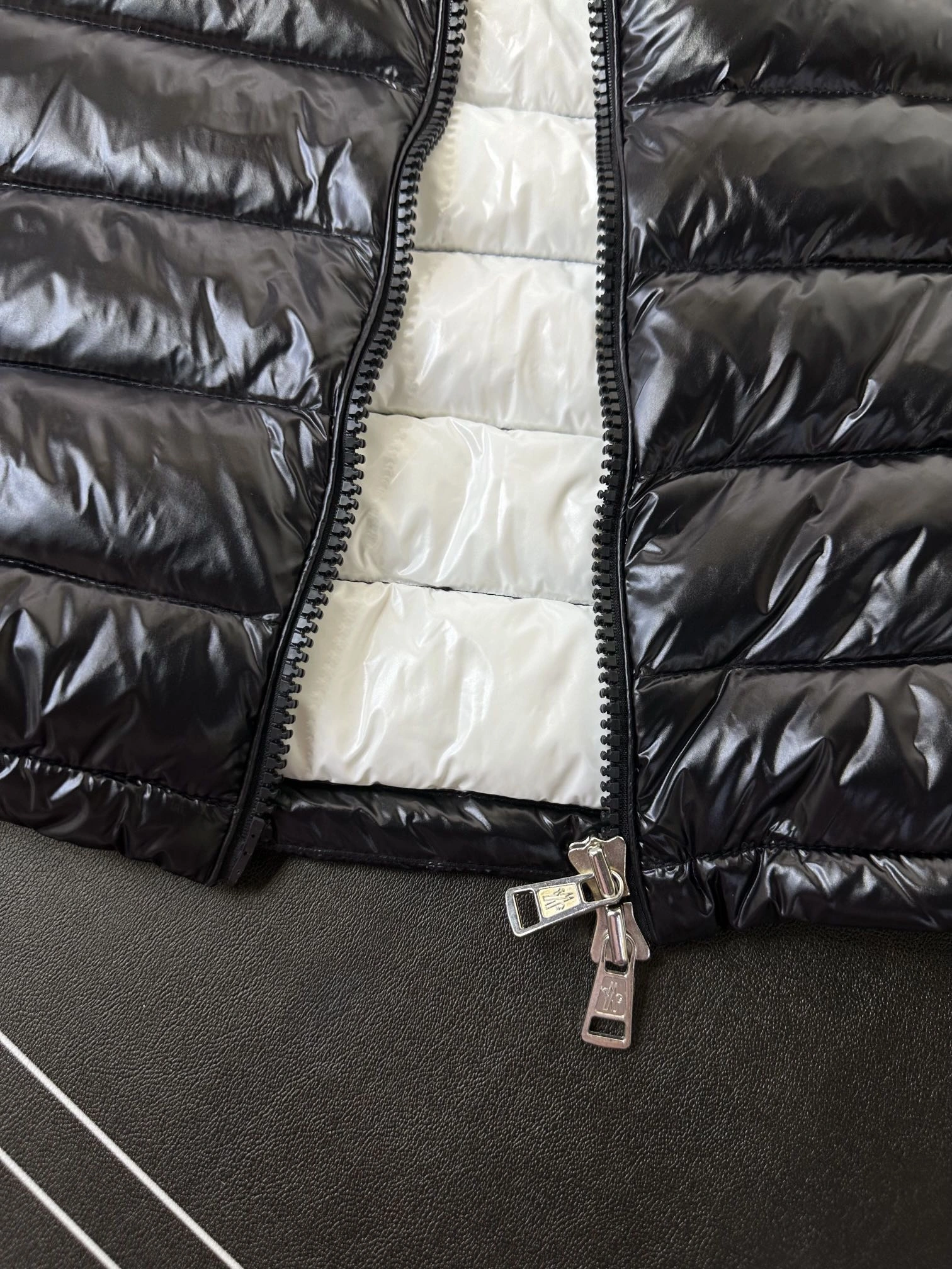 EasyMatch Moncler Down Jackets 145397