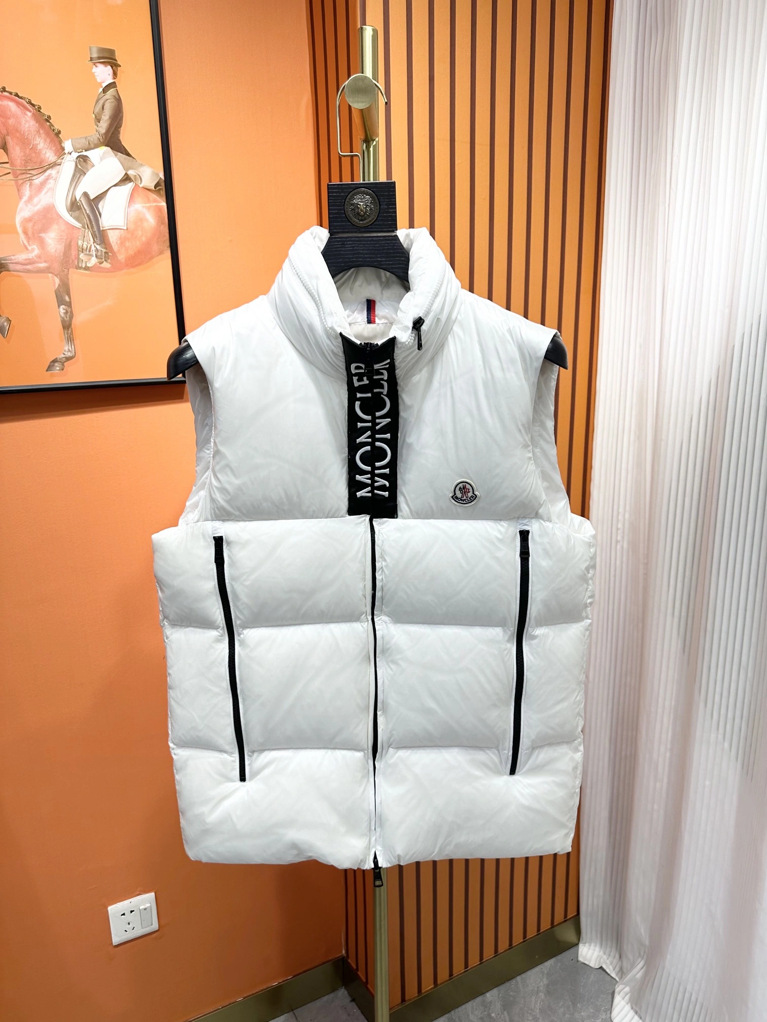 UrbanChic Moncler Down Jackets 145392