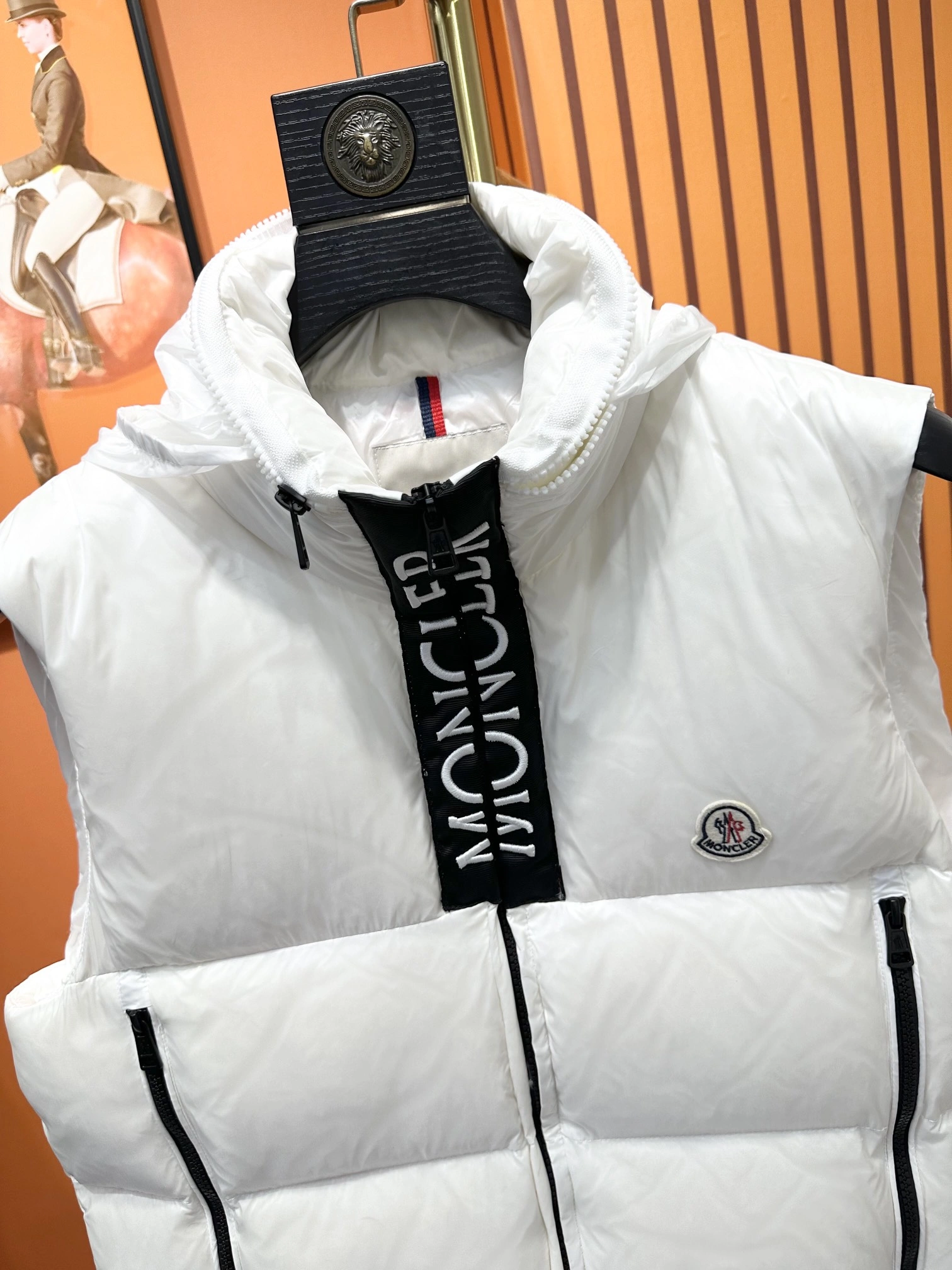 UrbanChic Moncler Down Jackets 145392