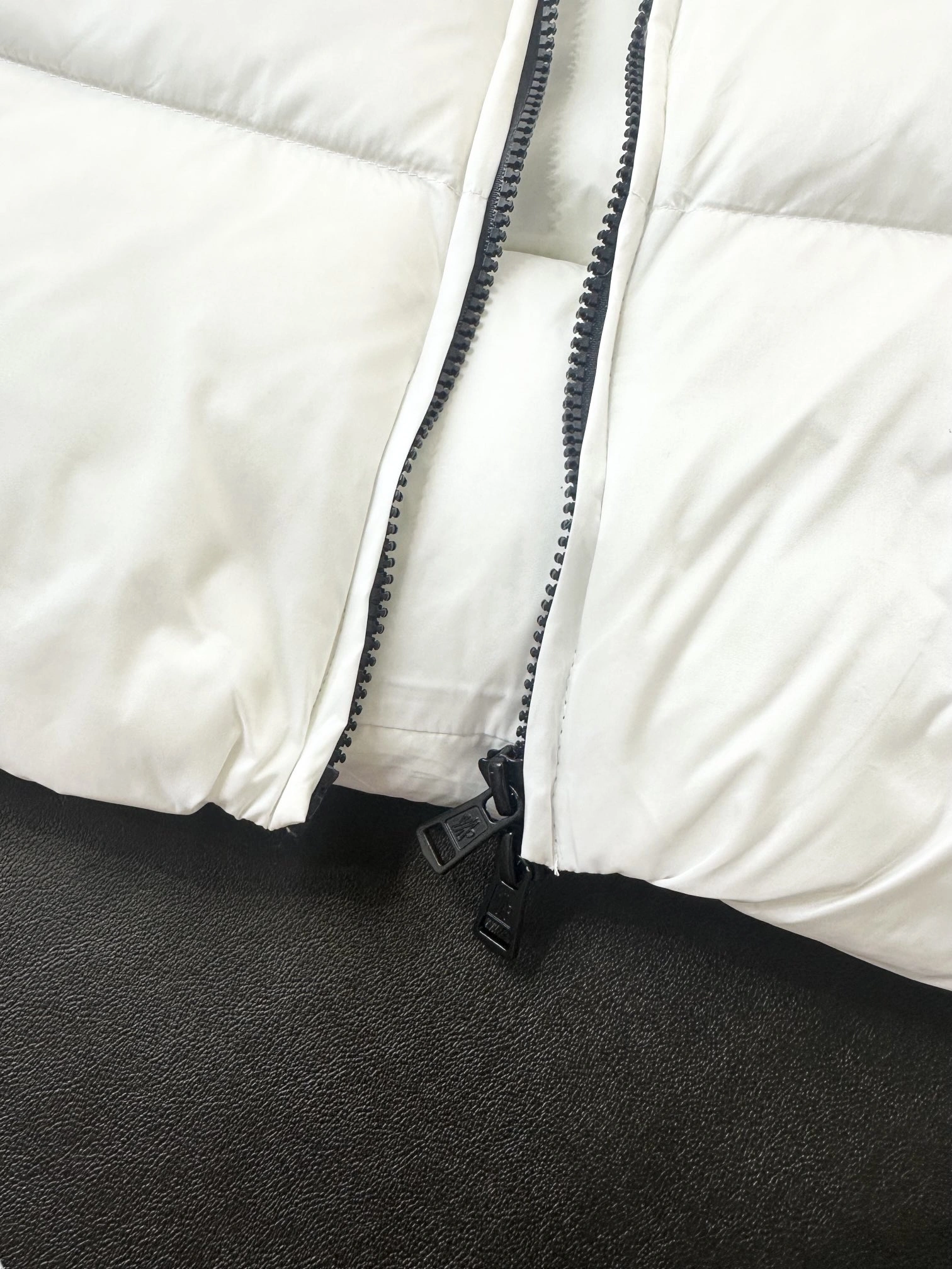 UrbanChic Moncler Down Jackets 145392