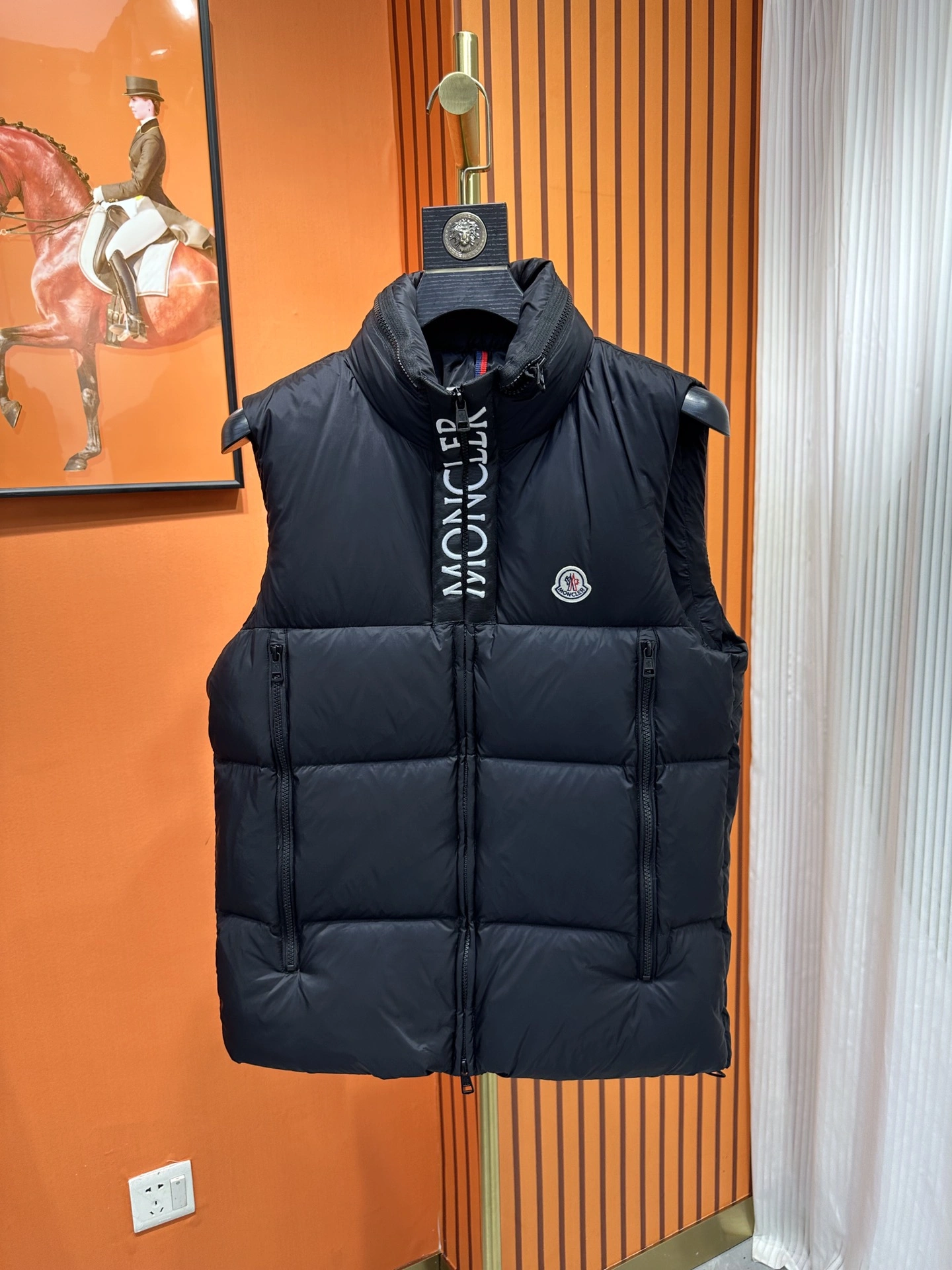 Refined Moncler Down Jackets 145390