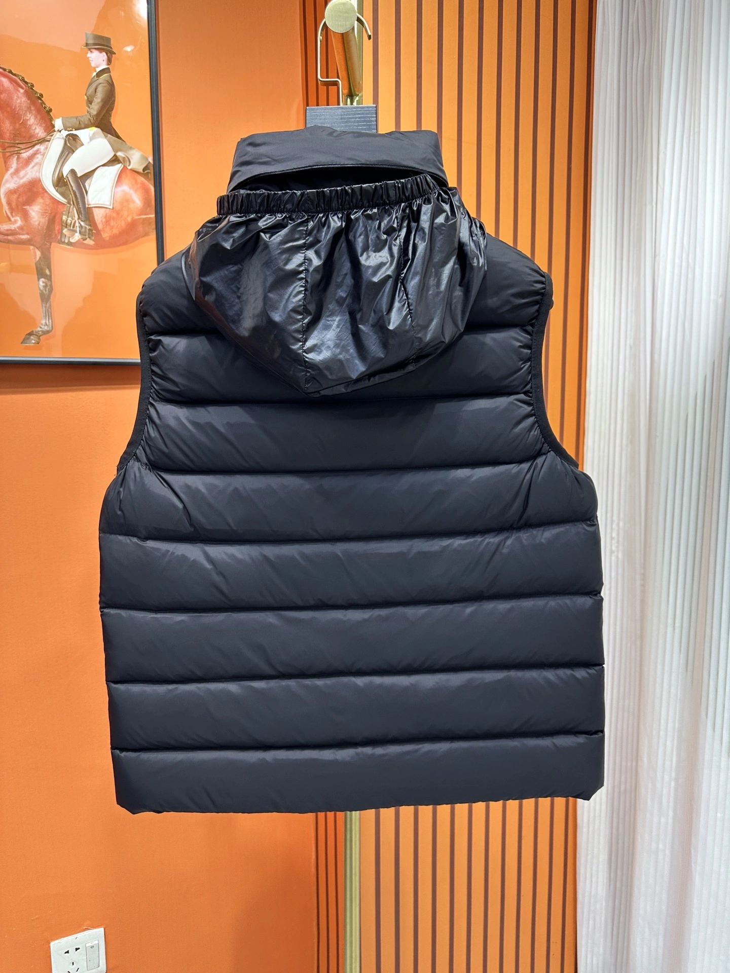 Moncler Down Jackets EasyMatch 145388