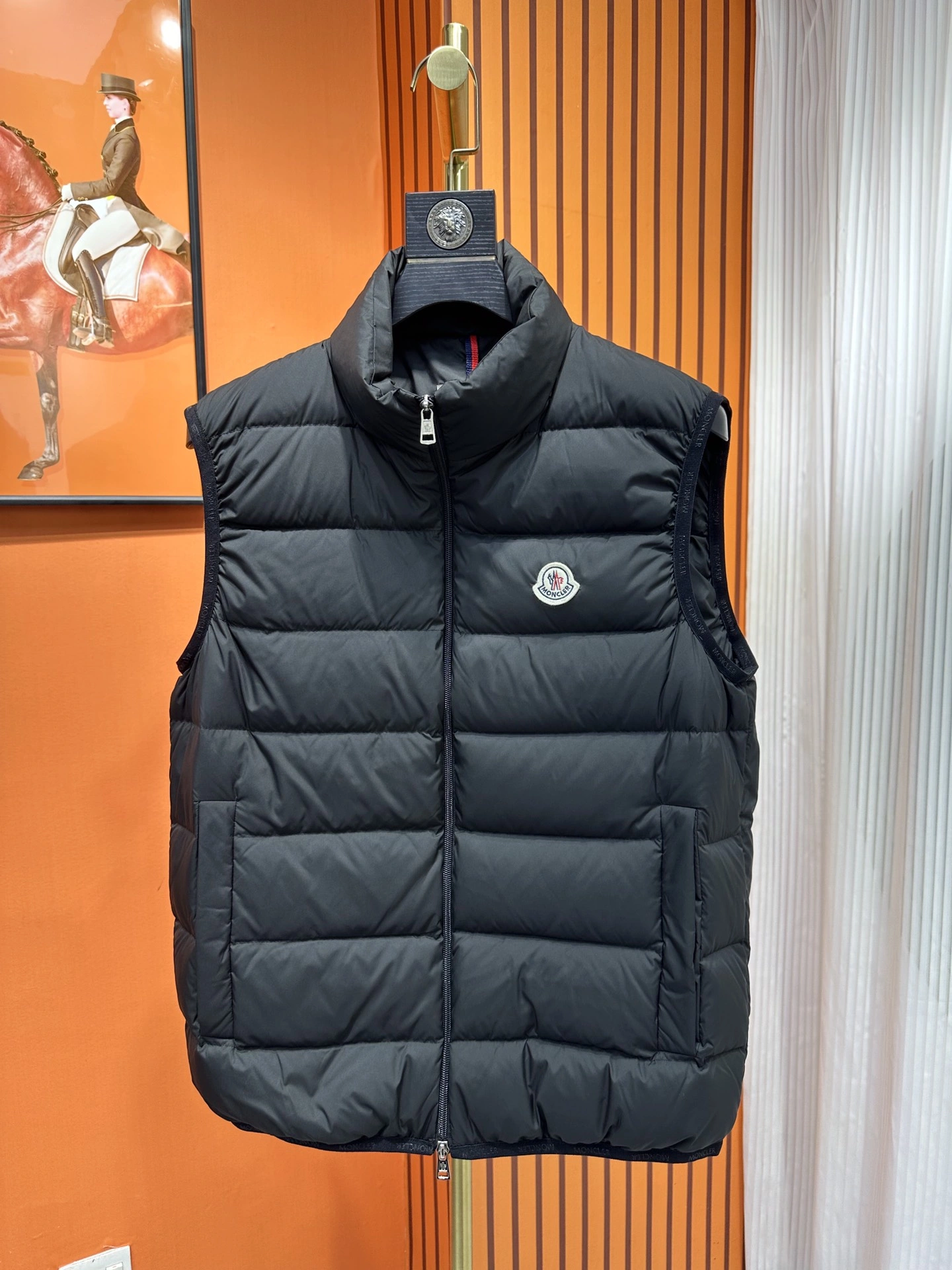 Moncler Down Jackets TimelessDesign 145387