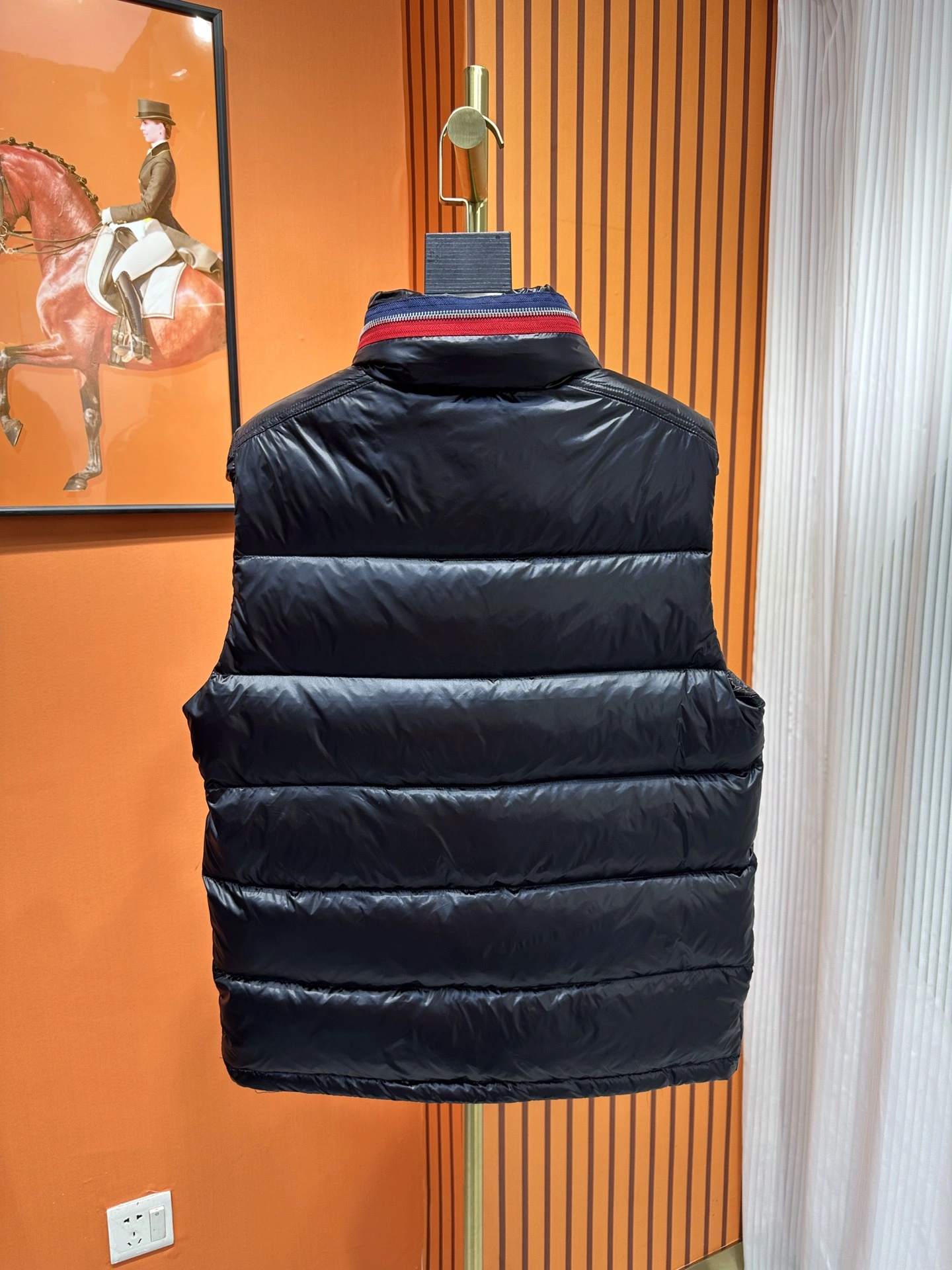 MultiPurpose Moncler Down Jackets 145384