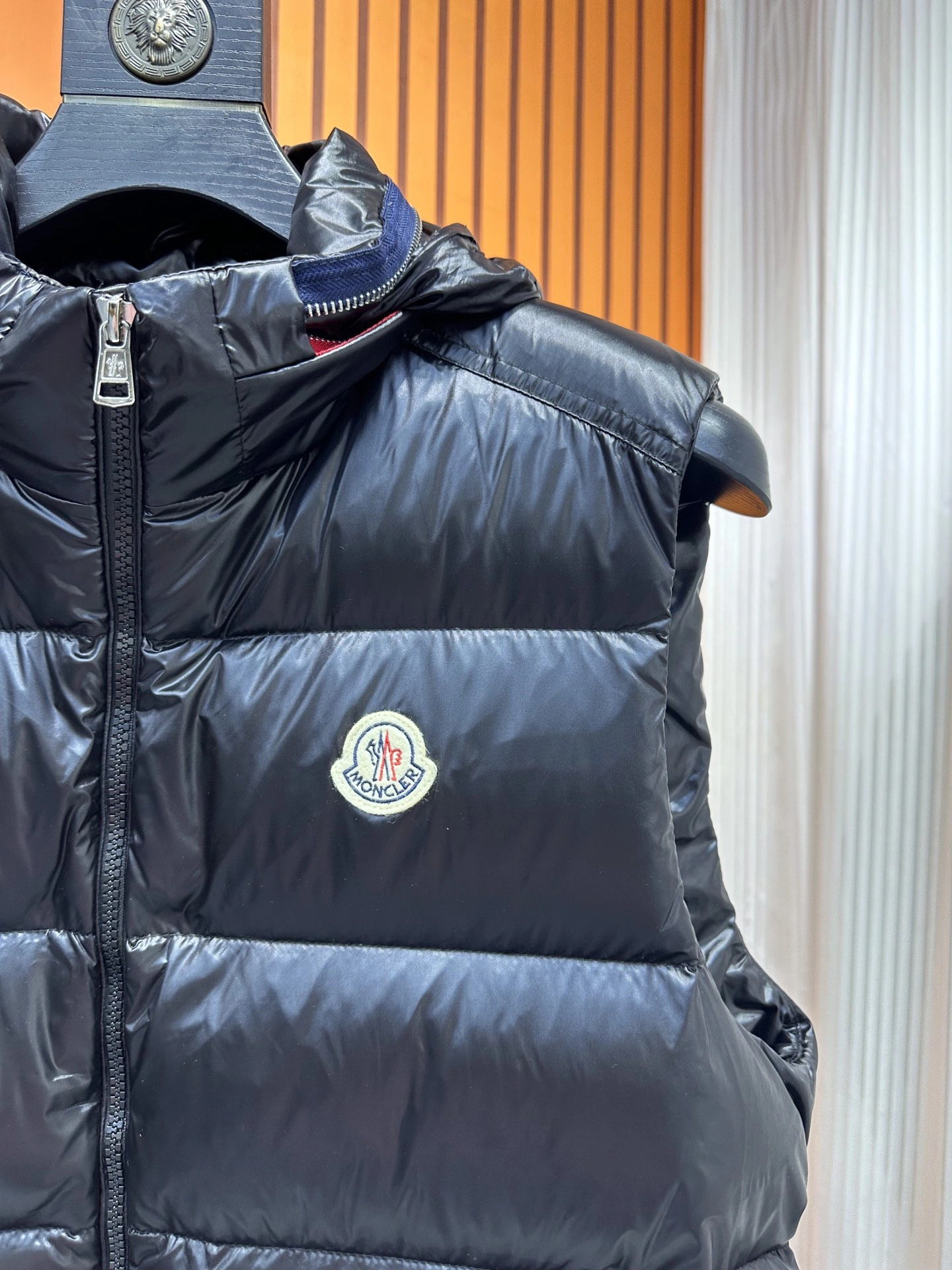 MultiPurpose Moncler Down Jackets 145384