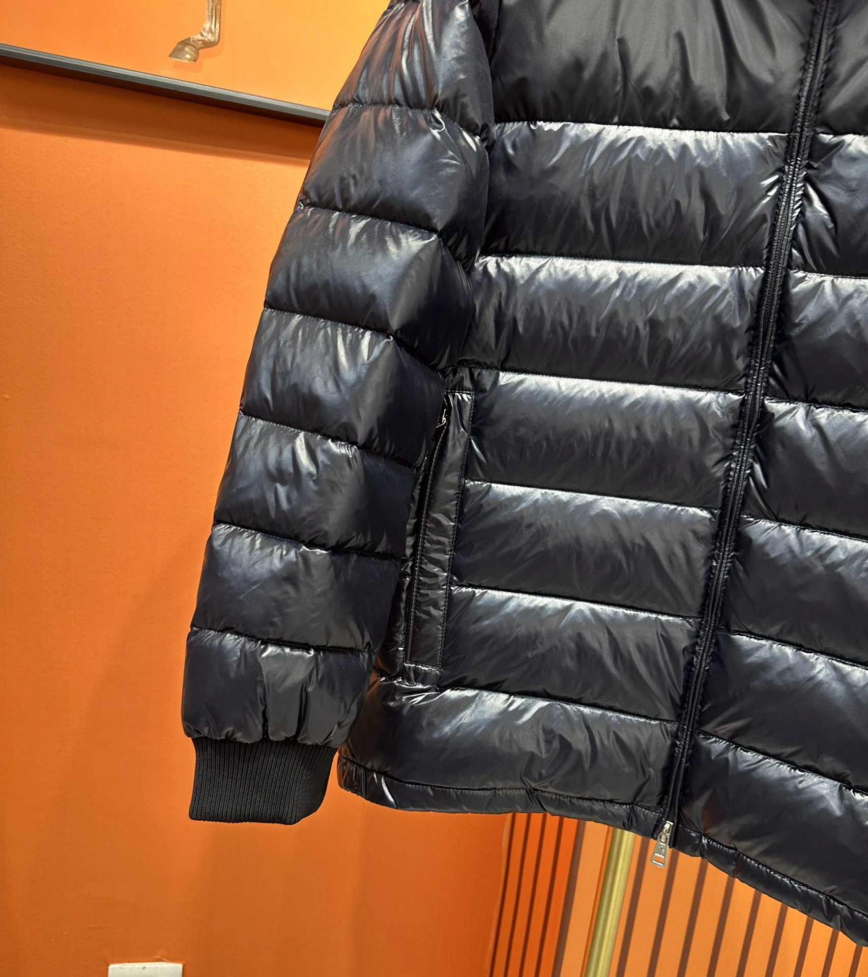 Moncler Down Jackets Compact 145380