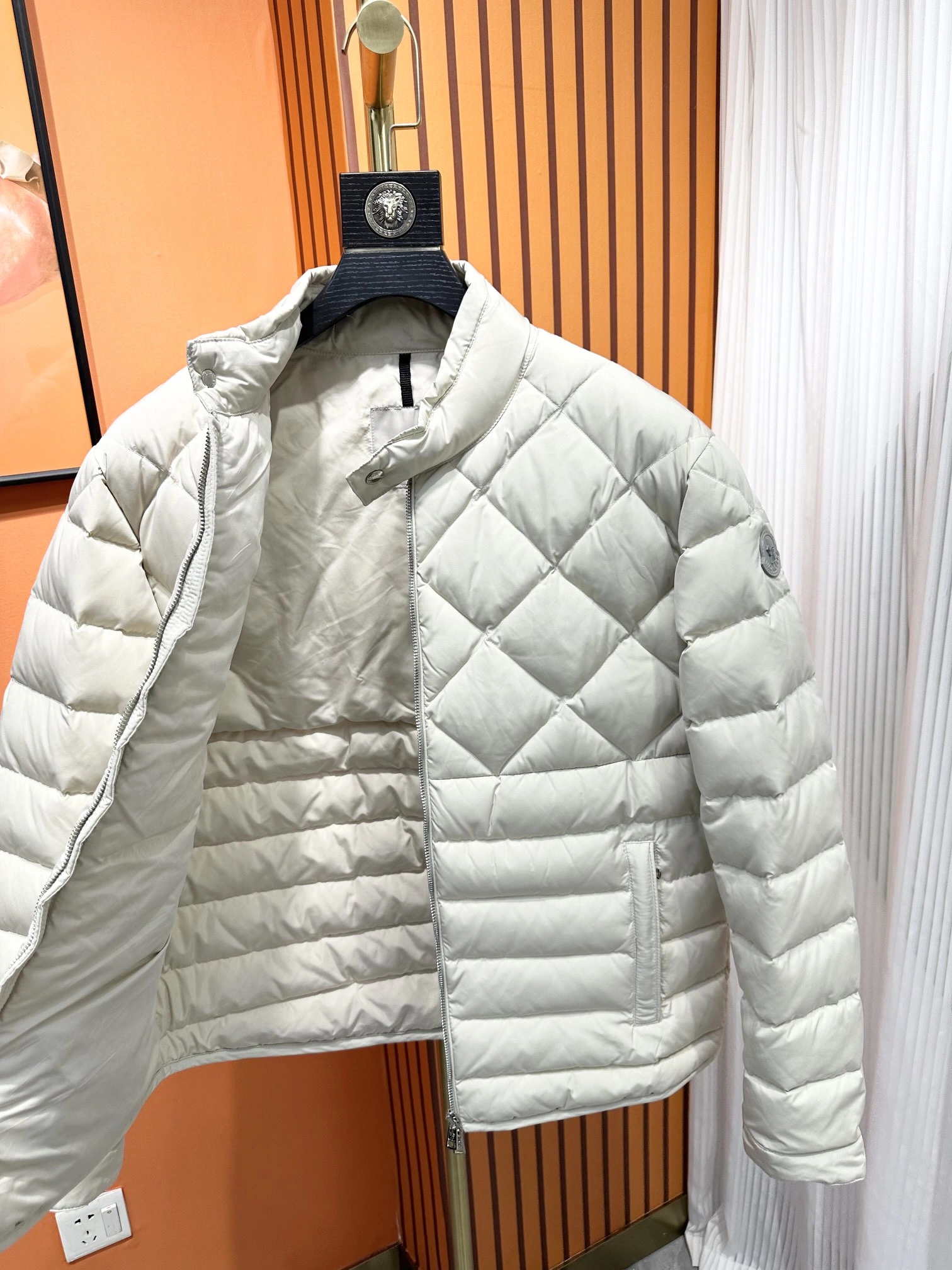 Moncler Down Jackets Popular 145362