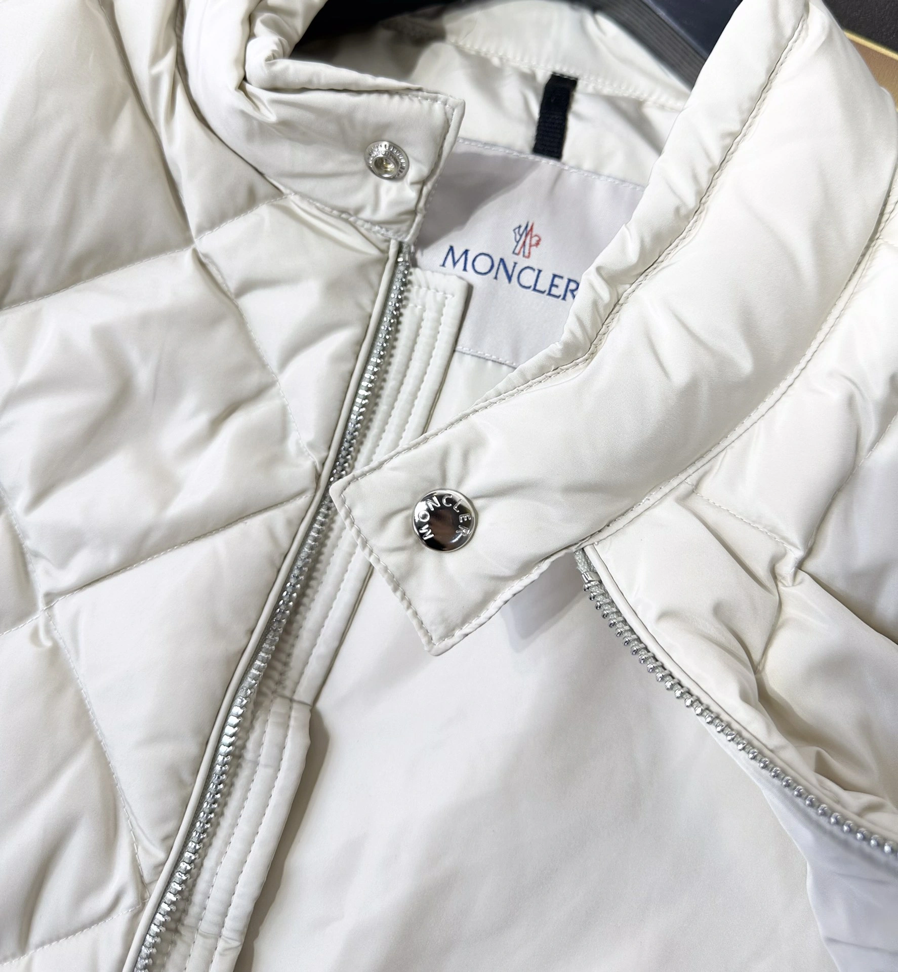 Moncler Down Jackets Popular 145362