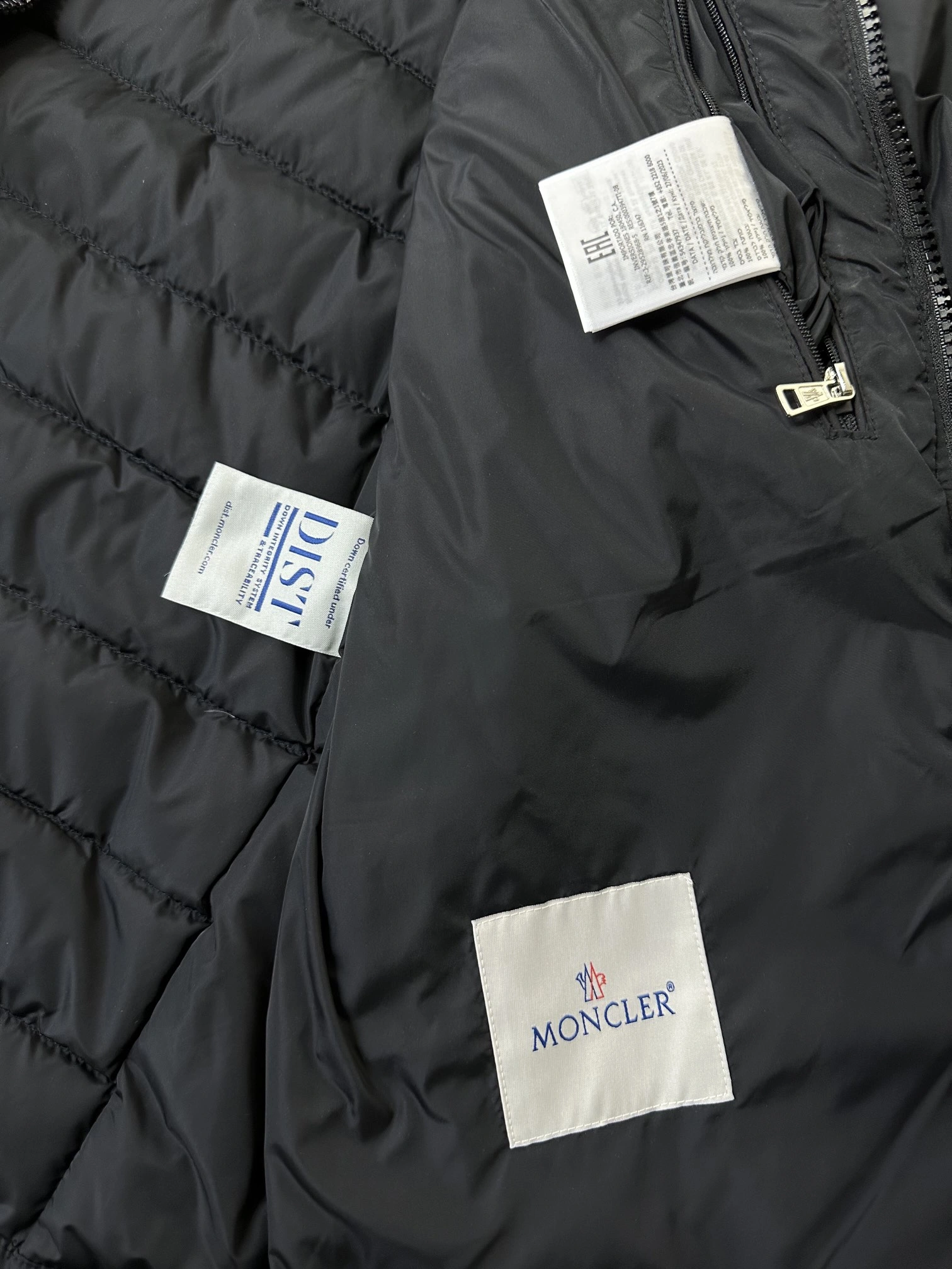 Reliable Moncler Down Jackets 145371