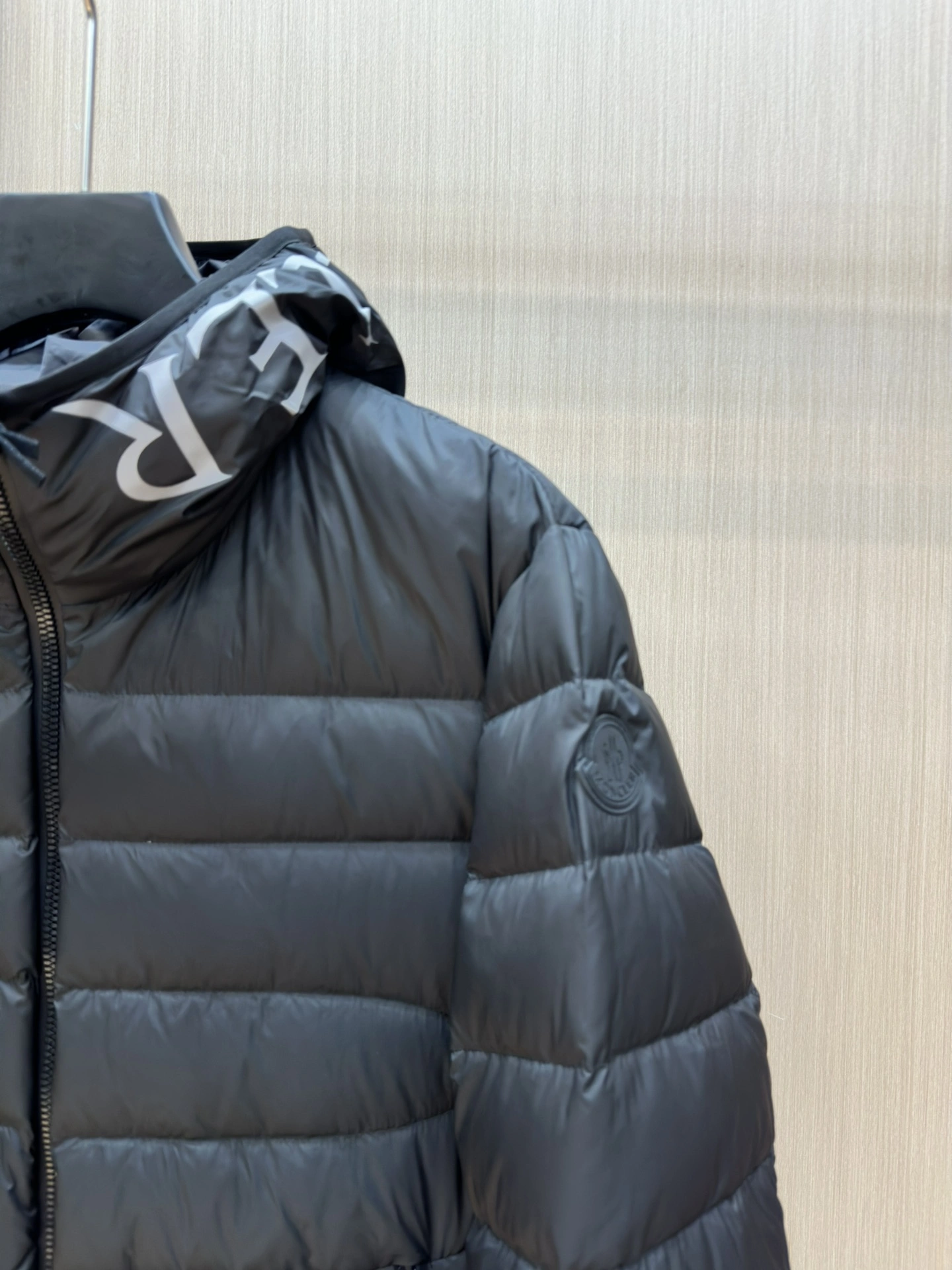 Sophisticated Moncler Down Jackets 145379