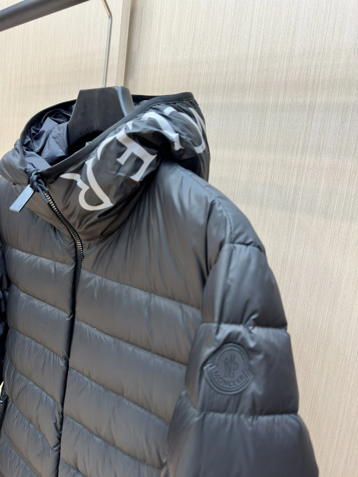 Sophisticated Moncler Down Jackets 145379