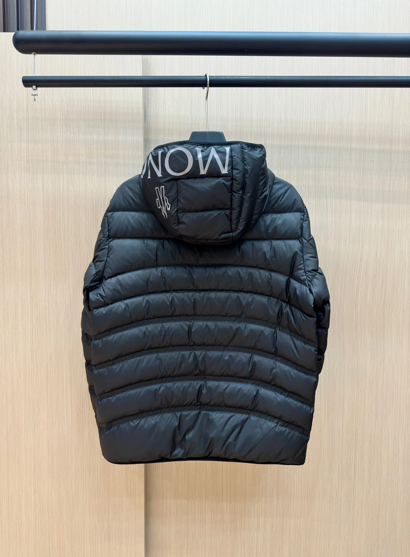 Sophisticated Moncler Down Jackets 145379