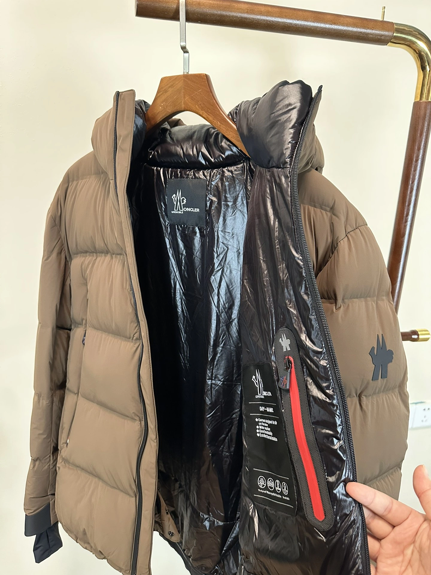 Moncler Down Jackets OnTrend 145361