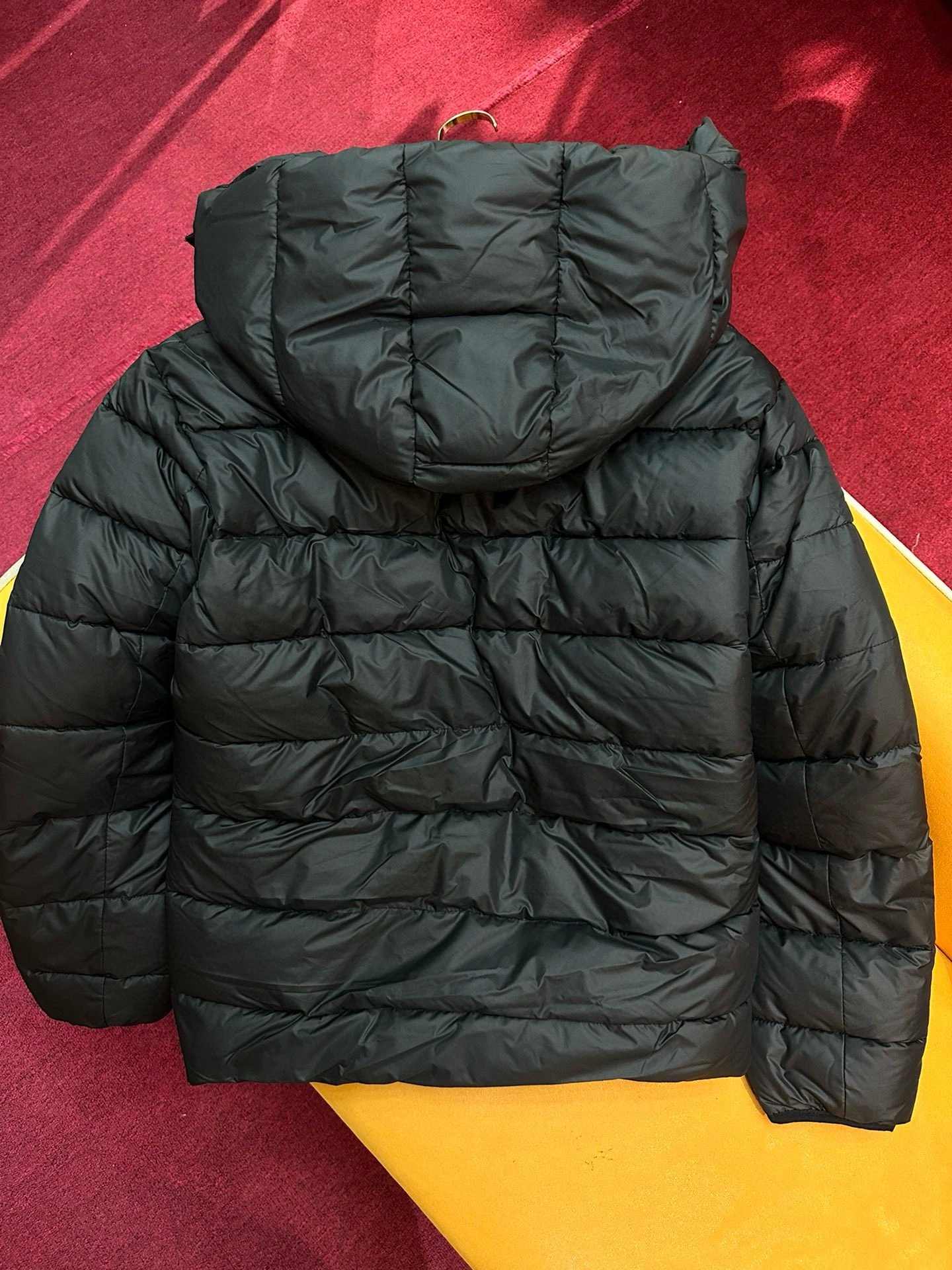 NewStyle Moncler Down Jackets 145364