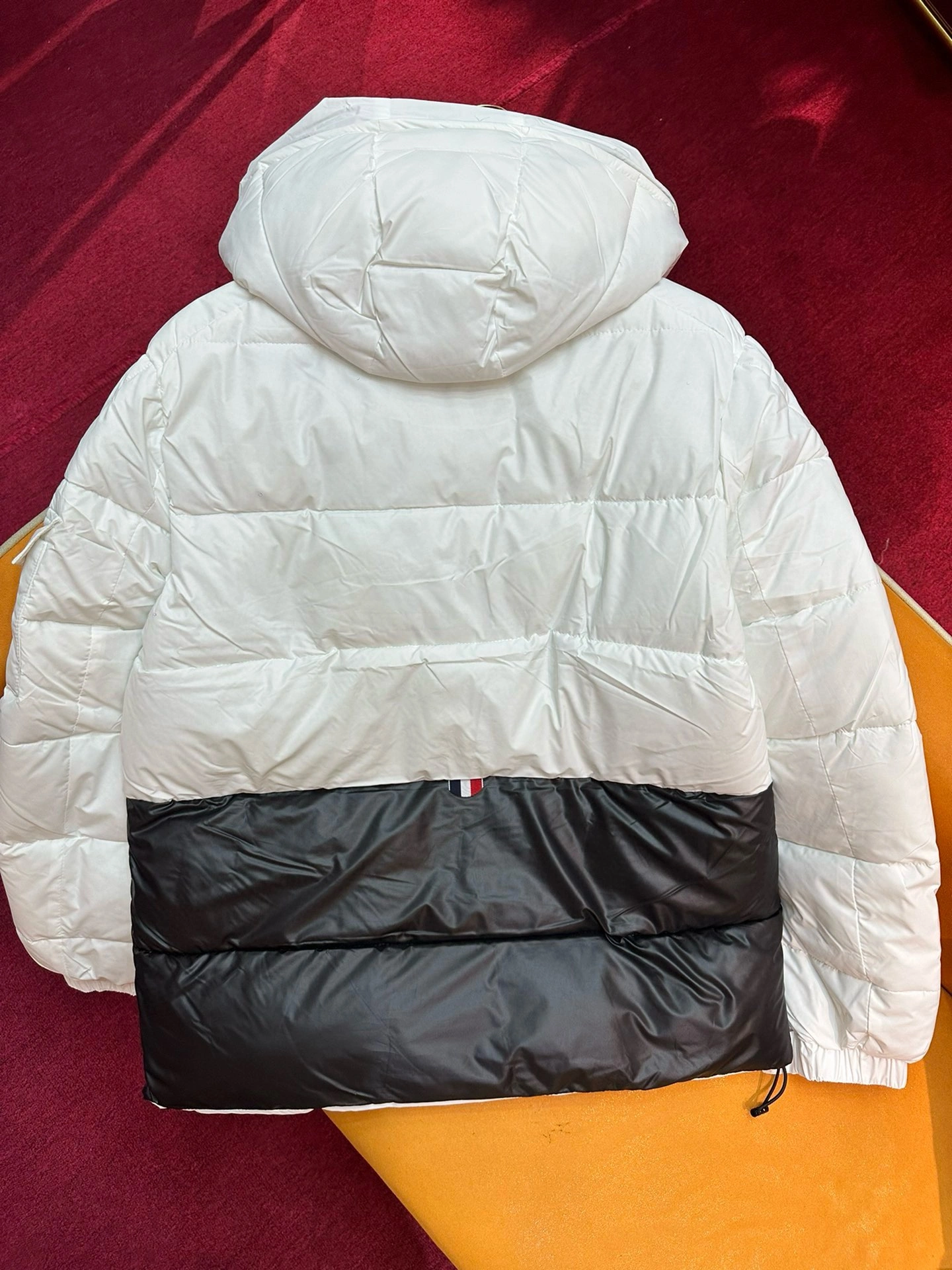 NewStyle Moncler Down Jackets 145364
