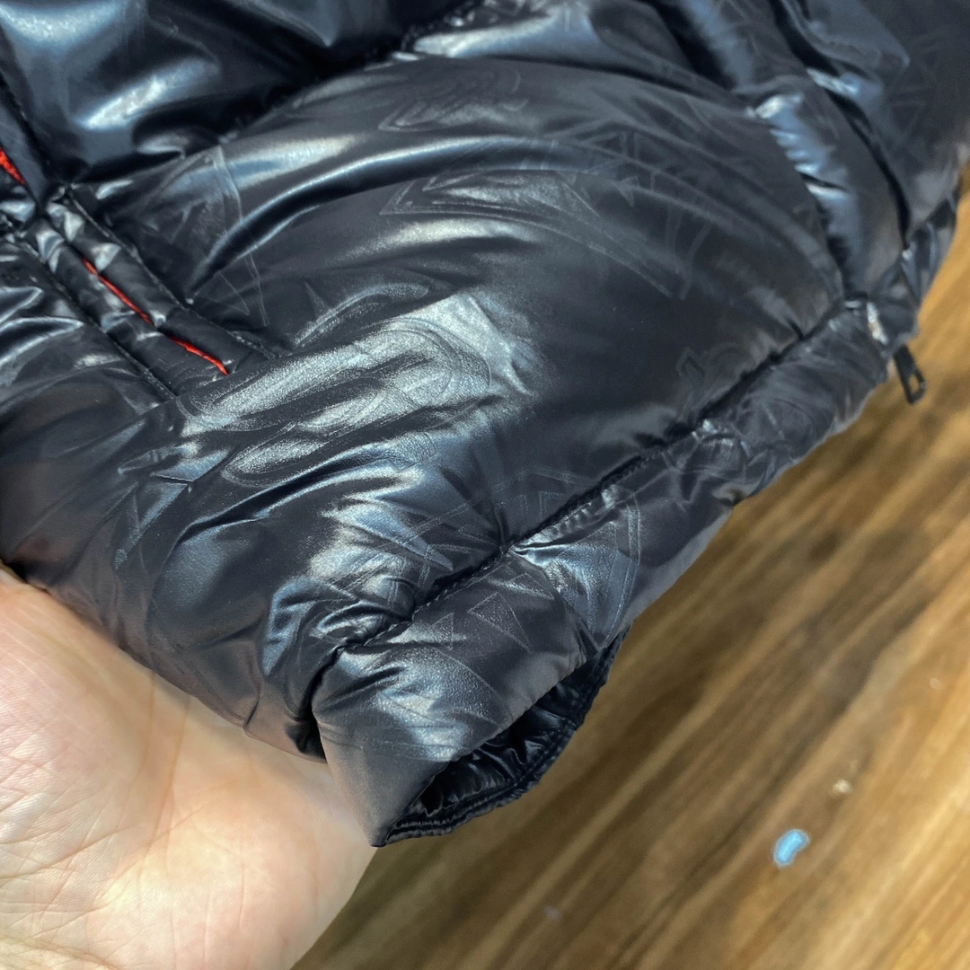 Moncler Down Jackets TravelReady 145360
