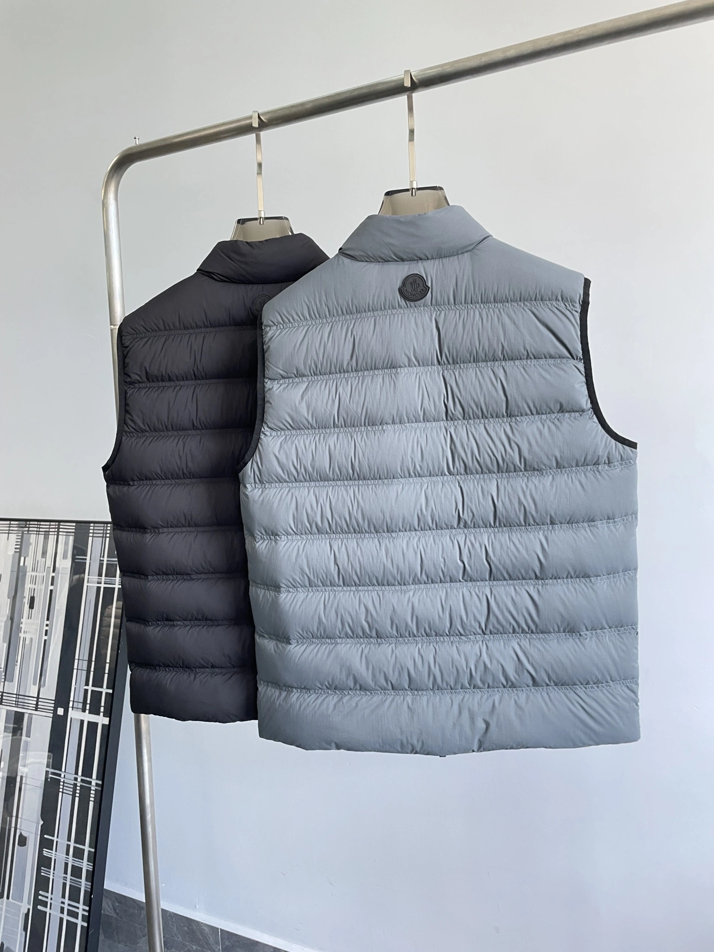 Flexible Moncler Down Jackets 145359