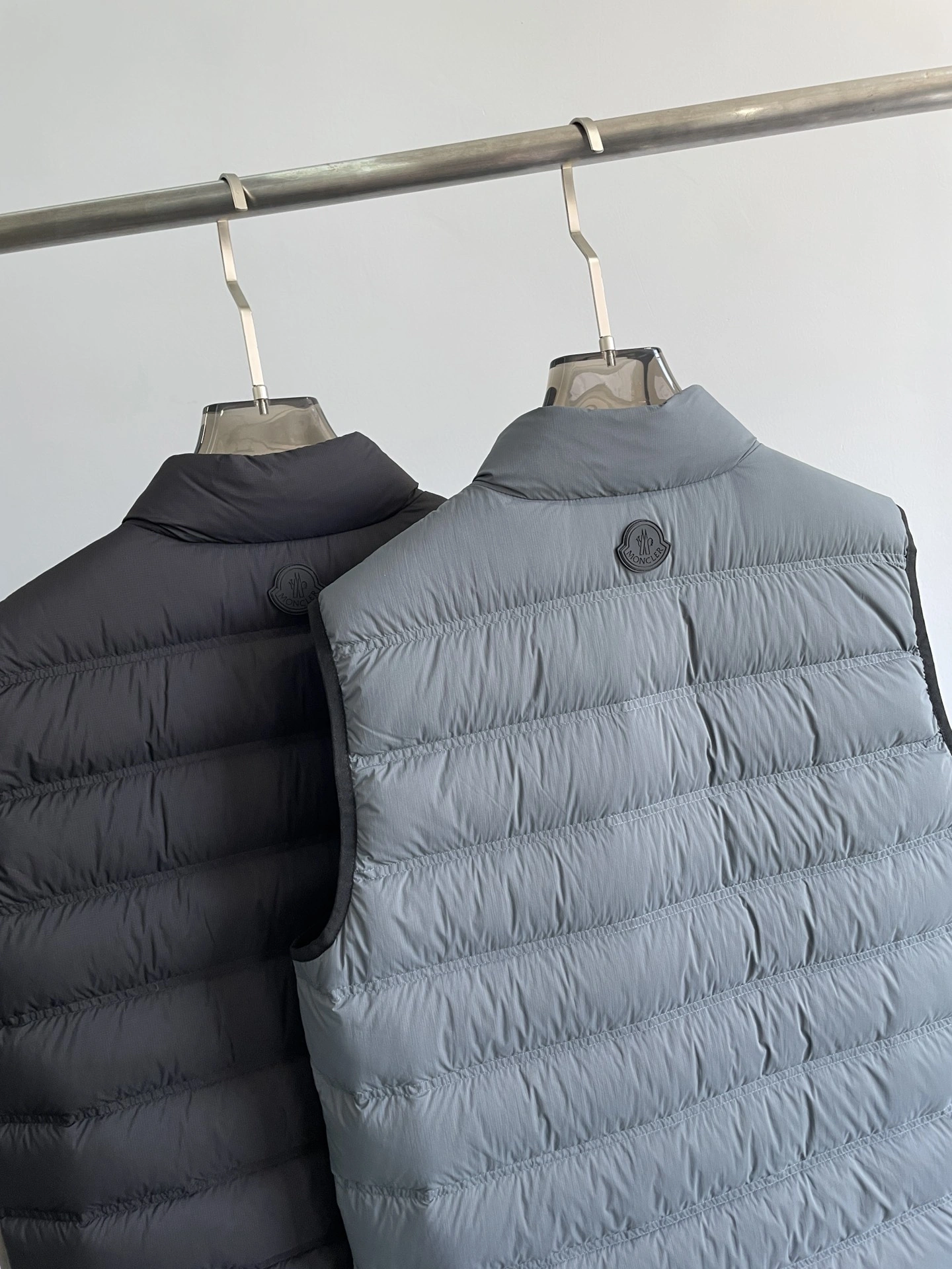 Flexible Moncler Down Jackets 145359