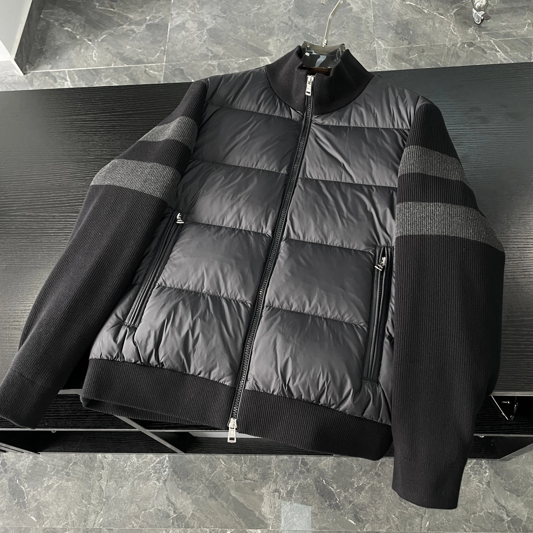 Moncler Down Jackets Popular 145370