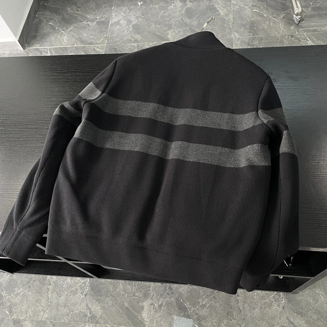 Moncler Down Jackets Popular 145370