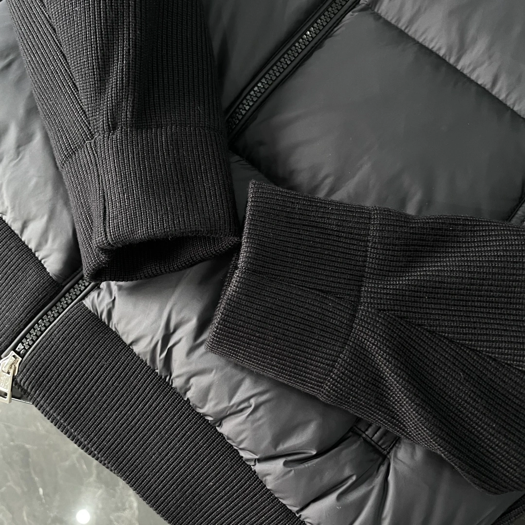 Moncler Down Jackets Popular 145370