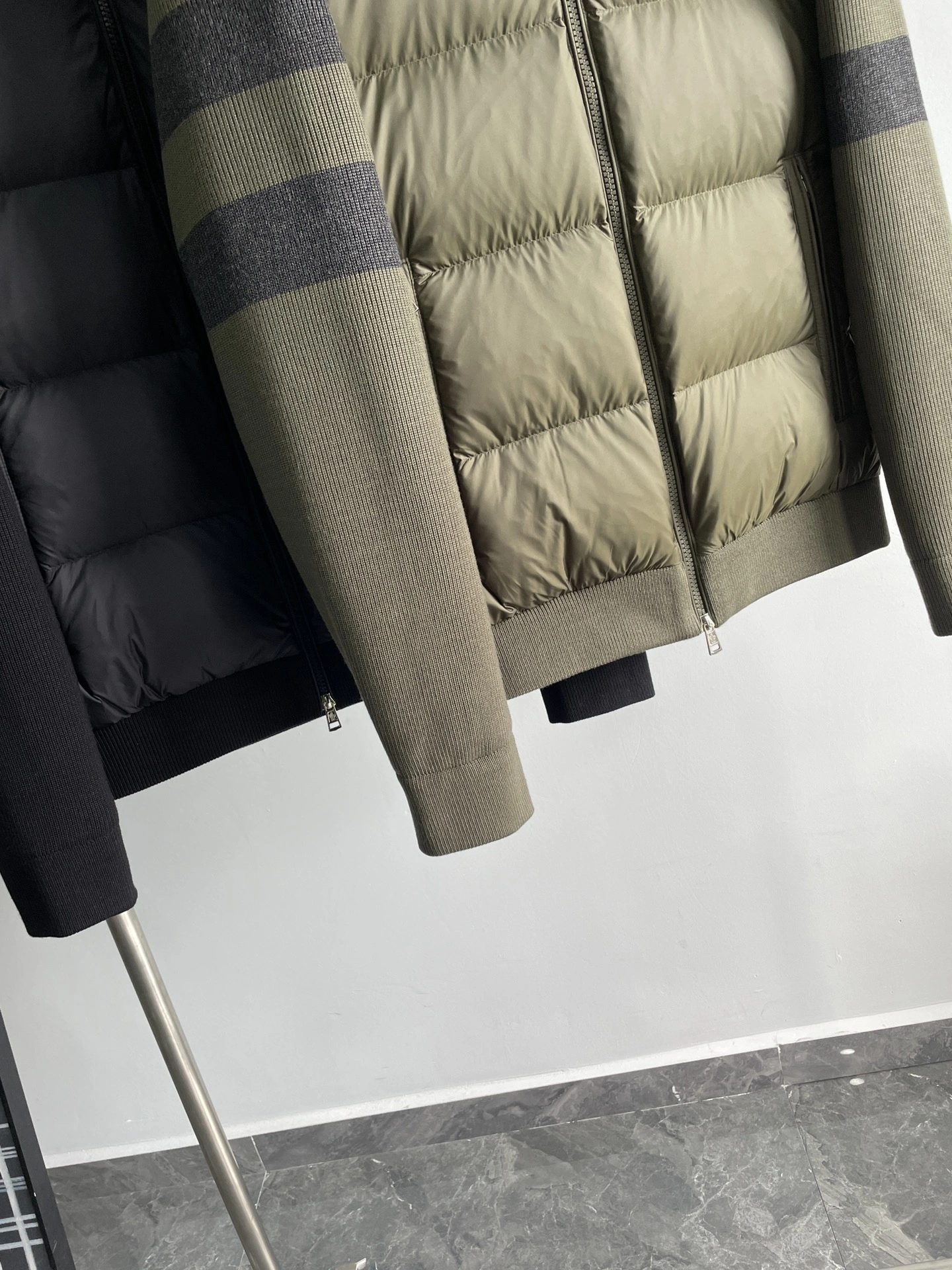 Moncler Down Jackets Sophisticated 145358