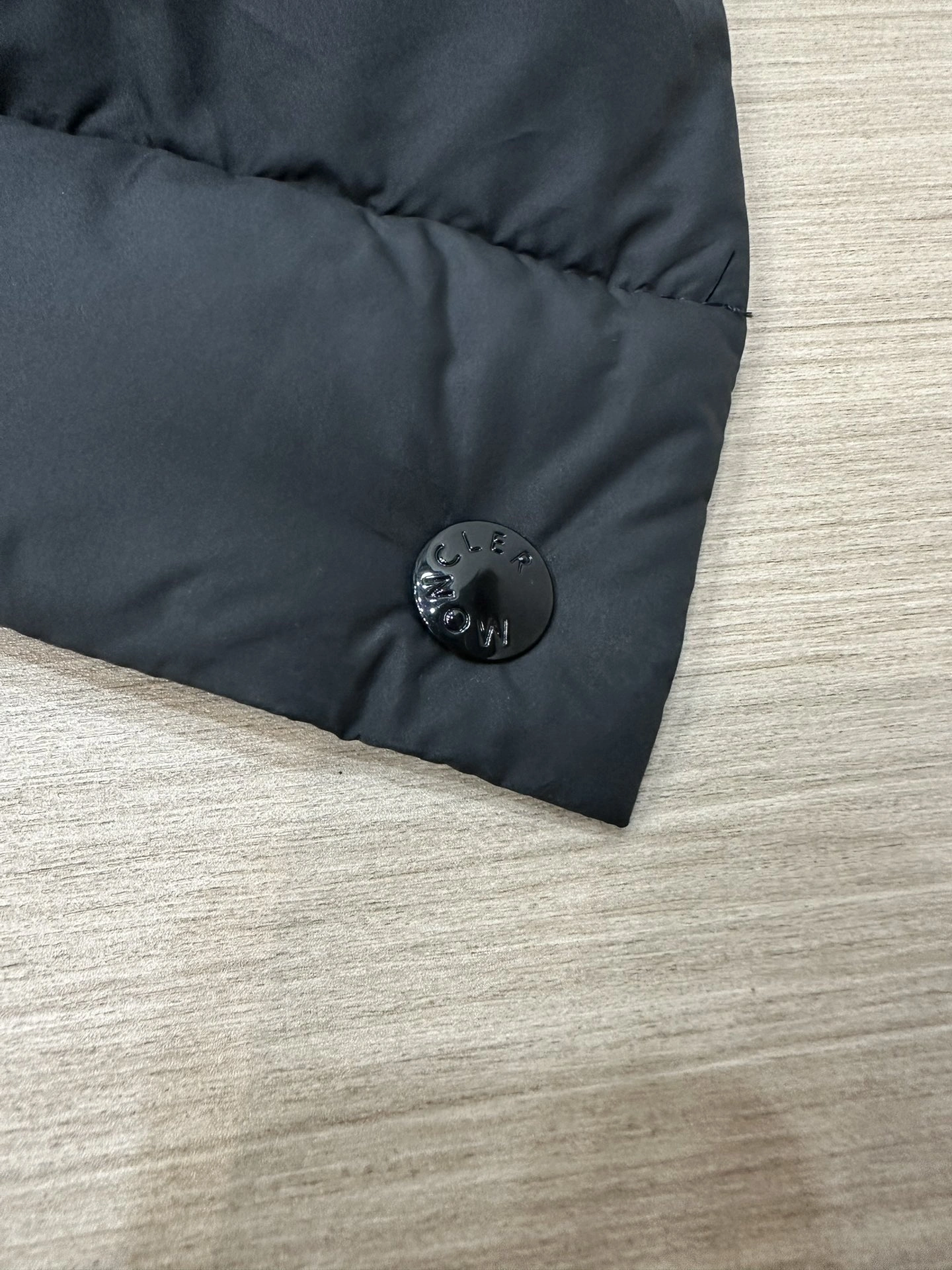Stylish Moncler Down Jackets 145350