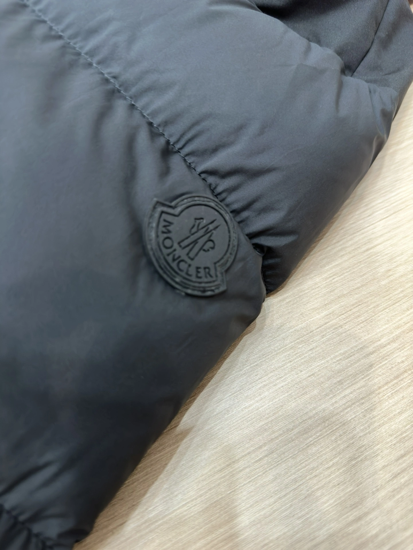 Stylish Moncler Down Jackets 145350