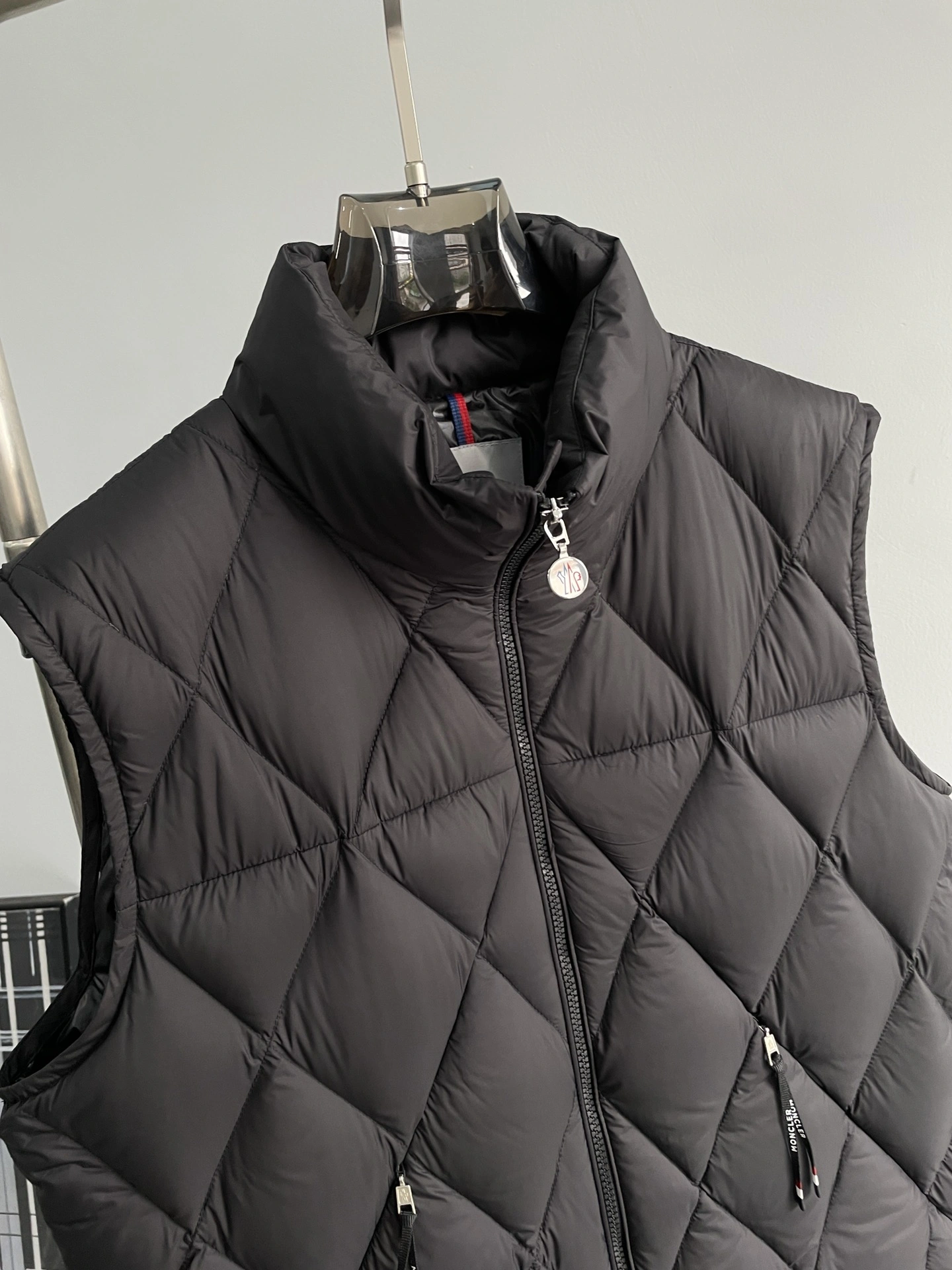 Stretchable Moncler Down Jackets 145363